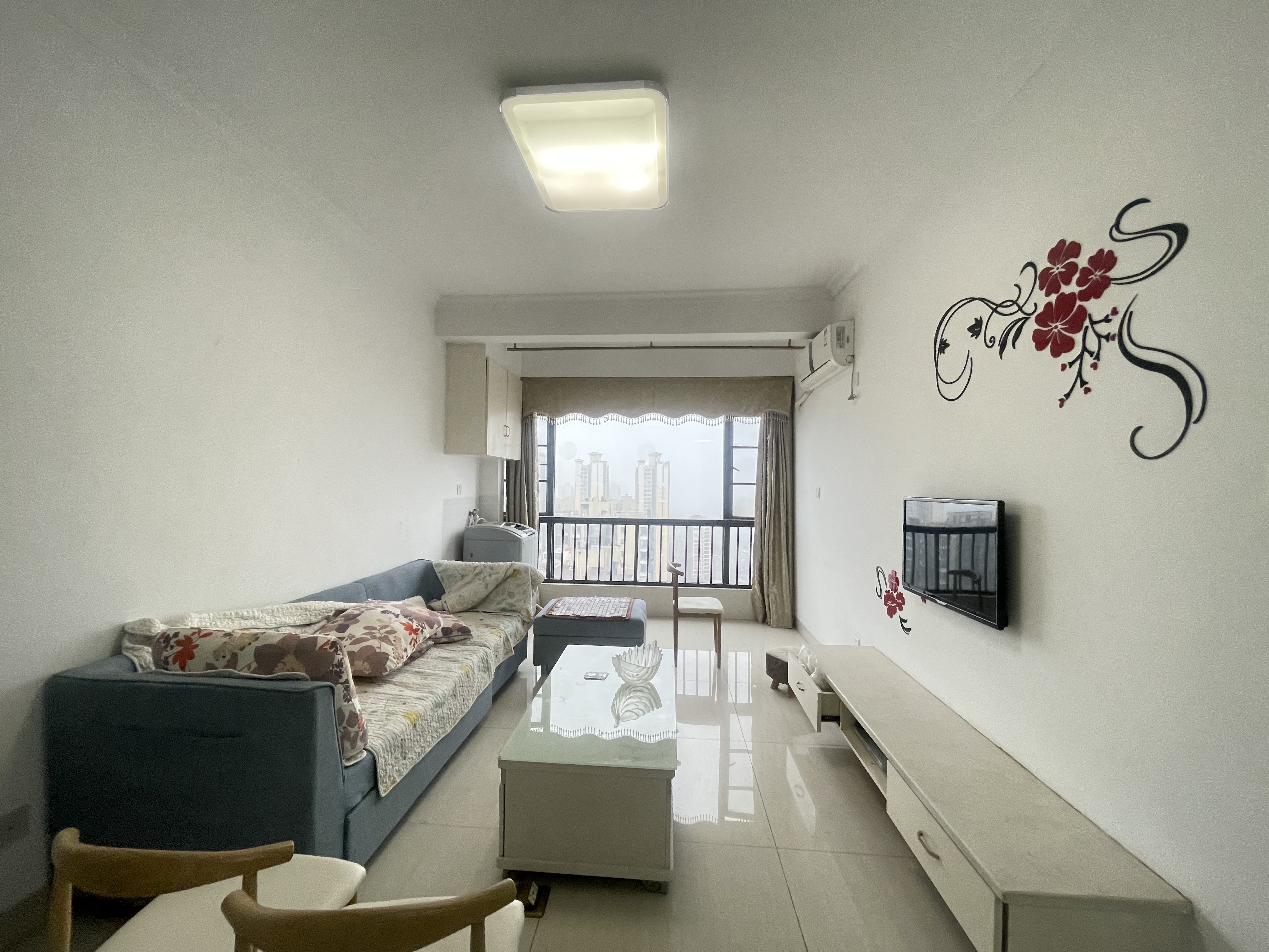 华晨御园  1室1厅1卫    29.8万 华晨御园  1室1厅1卫    29.8万室内图