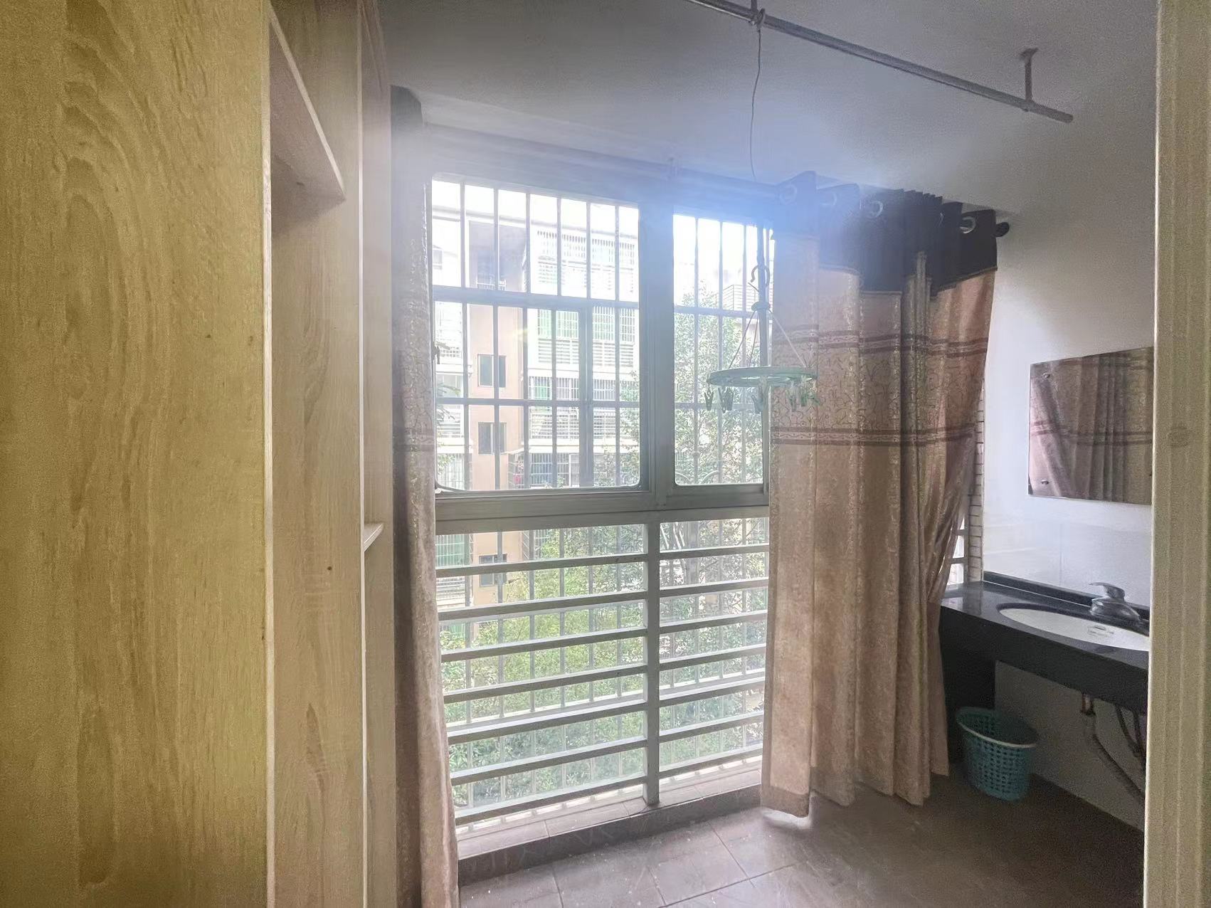 枫林绿洲  4室2厅2卫    49.8万 枫林绿洲  4室2厅2卫    49.8万室内图