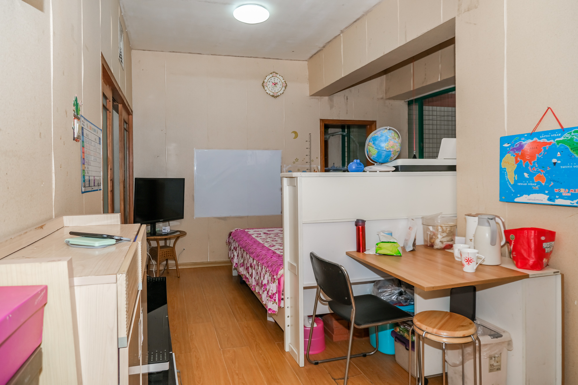 明城公寓 1室1厅1卫 24.8万 明城公寓 1室1厅1卫 24.8万客厅