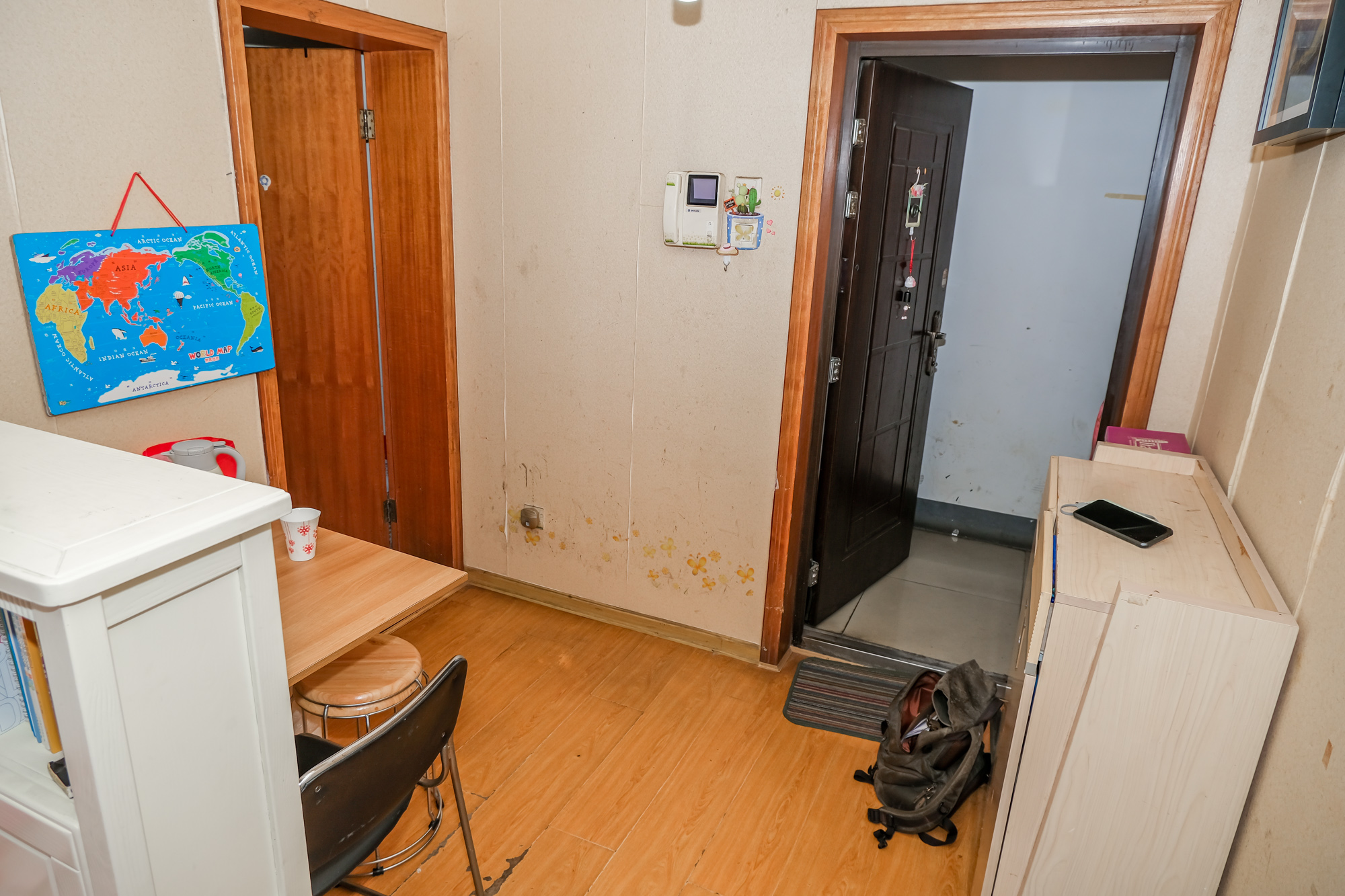 明城公寓 1室1厅1卫 24.8万 明城公寓 1室1厅1卫 24.8万客厅