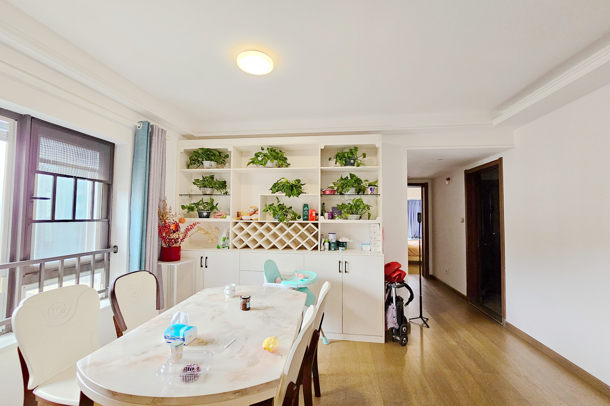 阳光城尚东湾青柠园  4室2厅2卫    130.0万客厅