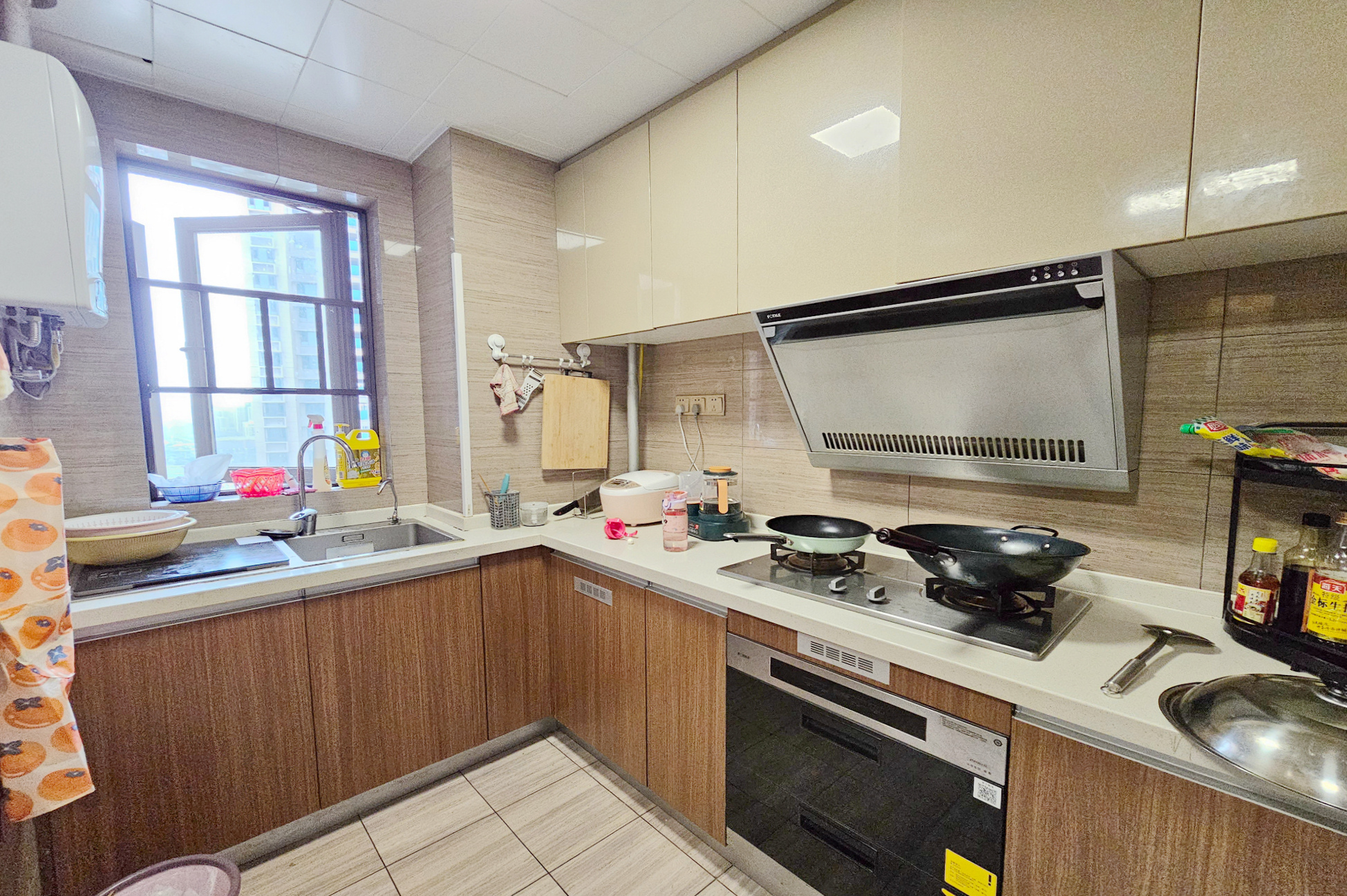 阳光城尚东湾青柠园  4室2厅2卫    130.0万厨房