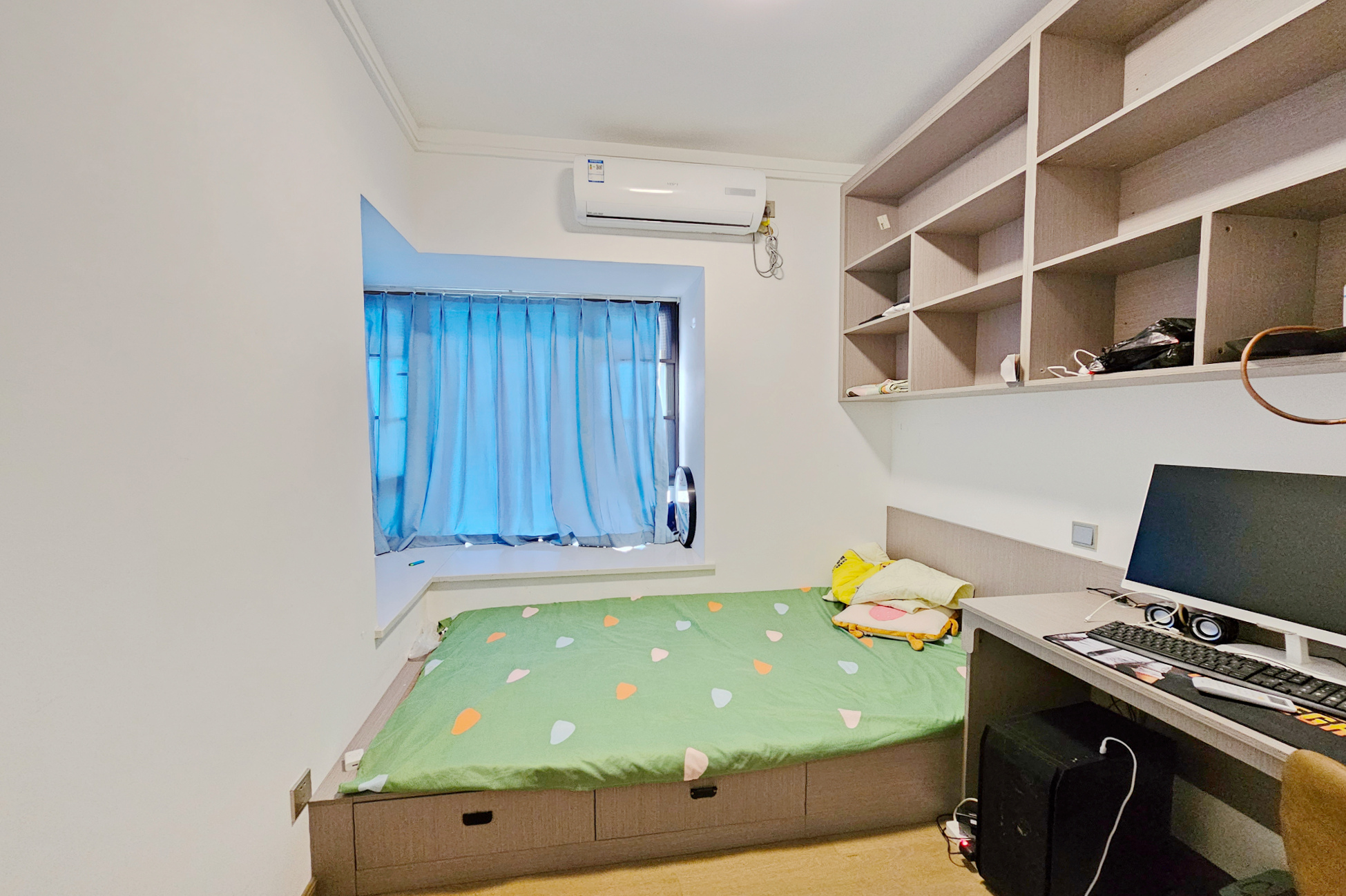 阳光城尚东湾青柠园  4室2厅2卫    130.0万卧室