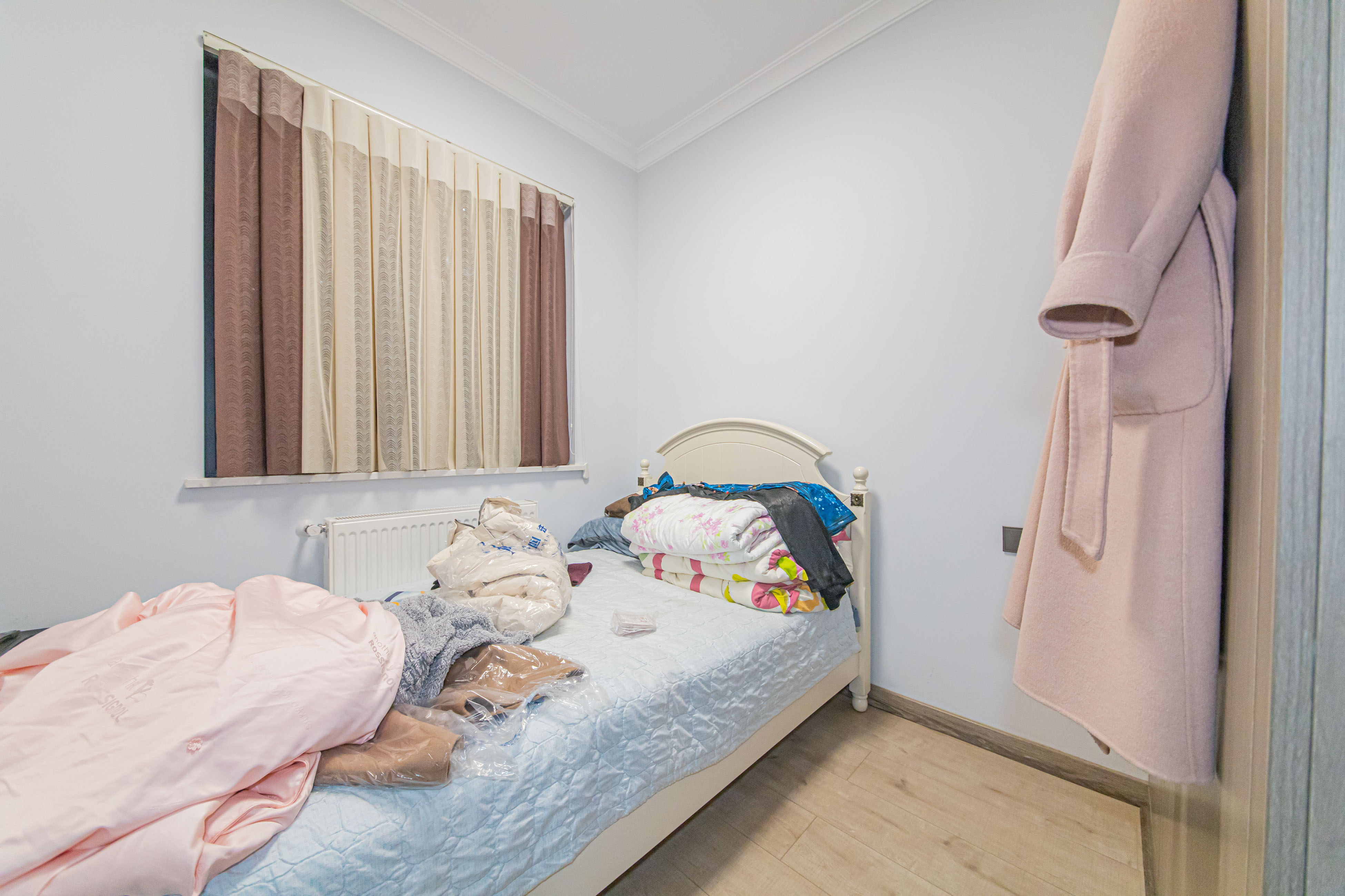 水墨林溪  4室2厅2卫    148.0万卧室