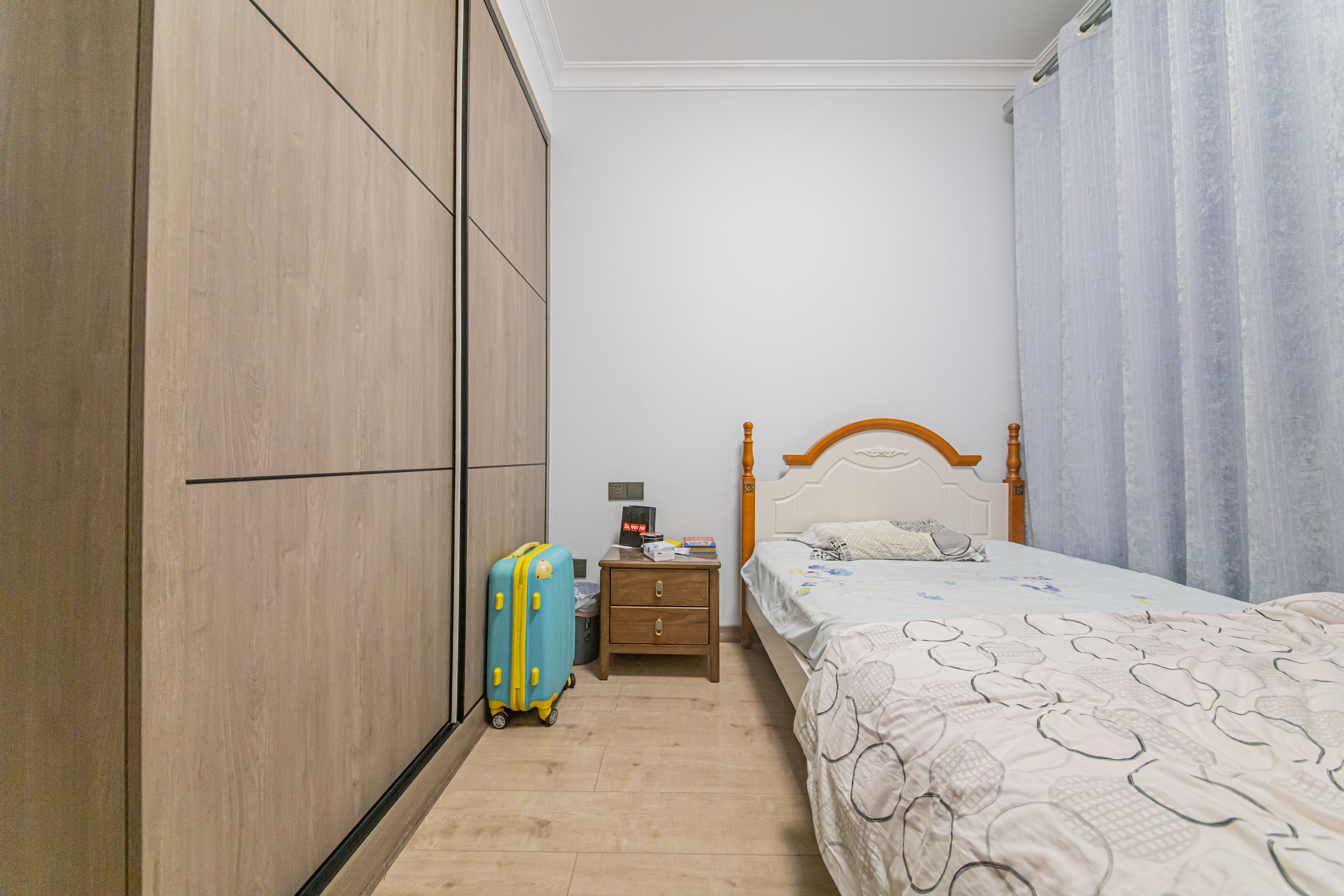 水墨林溪  4室2厅2卫    148.0万卧室