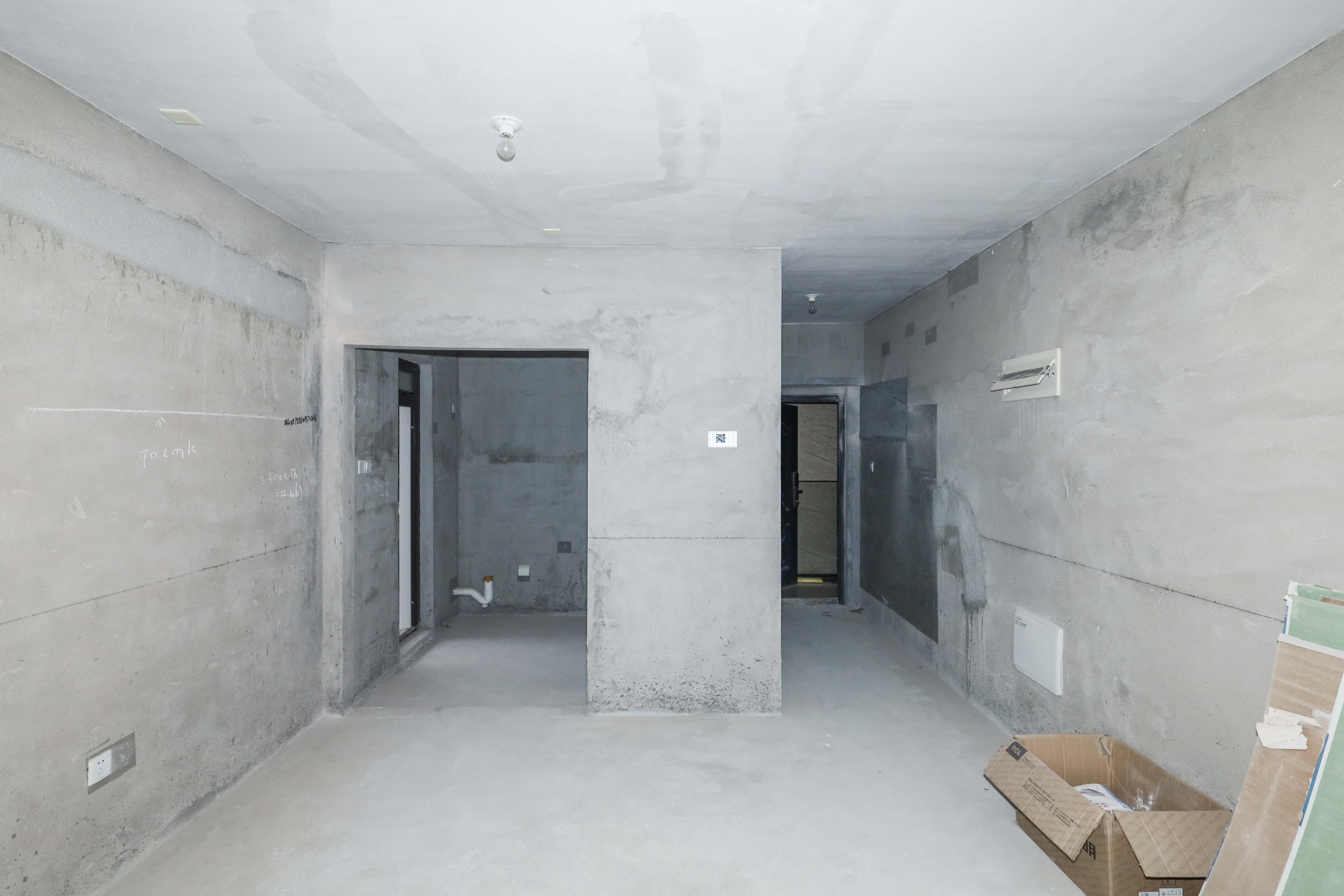中国铁建梅溪青秀三期  3室2厅2卫   170.00万客厅
