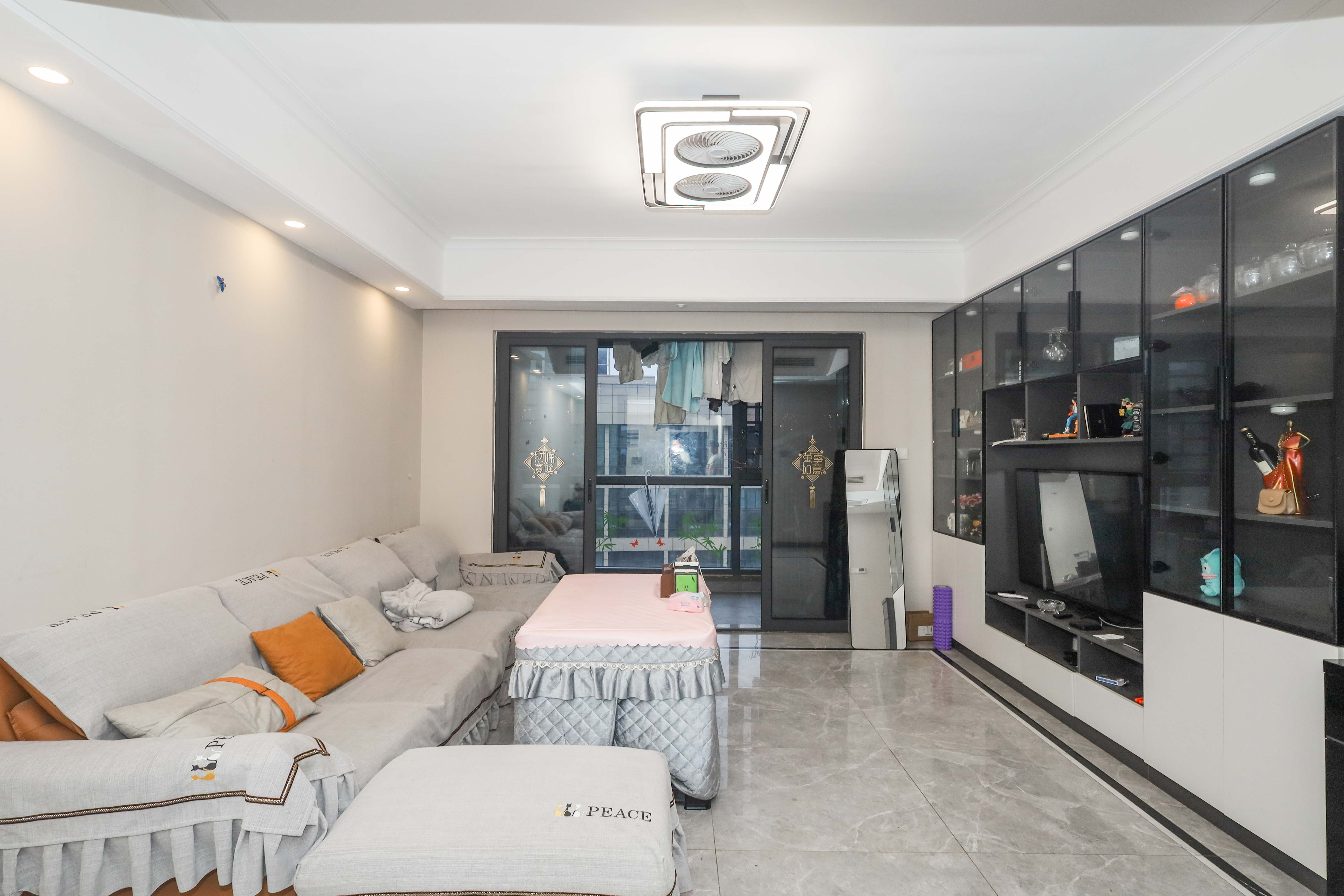 梦想新天地 3室2厅1卫 118.0万 梦想新天地 3室2厅1卫 118.0万客厅