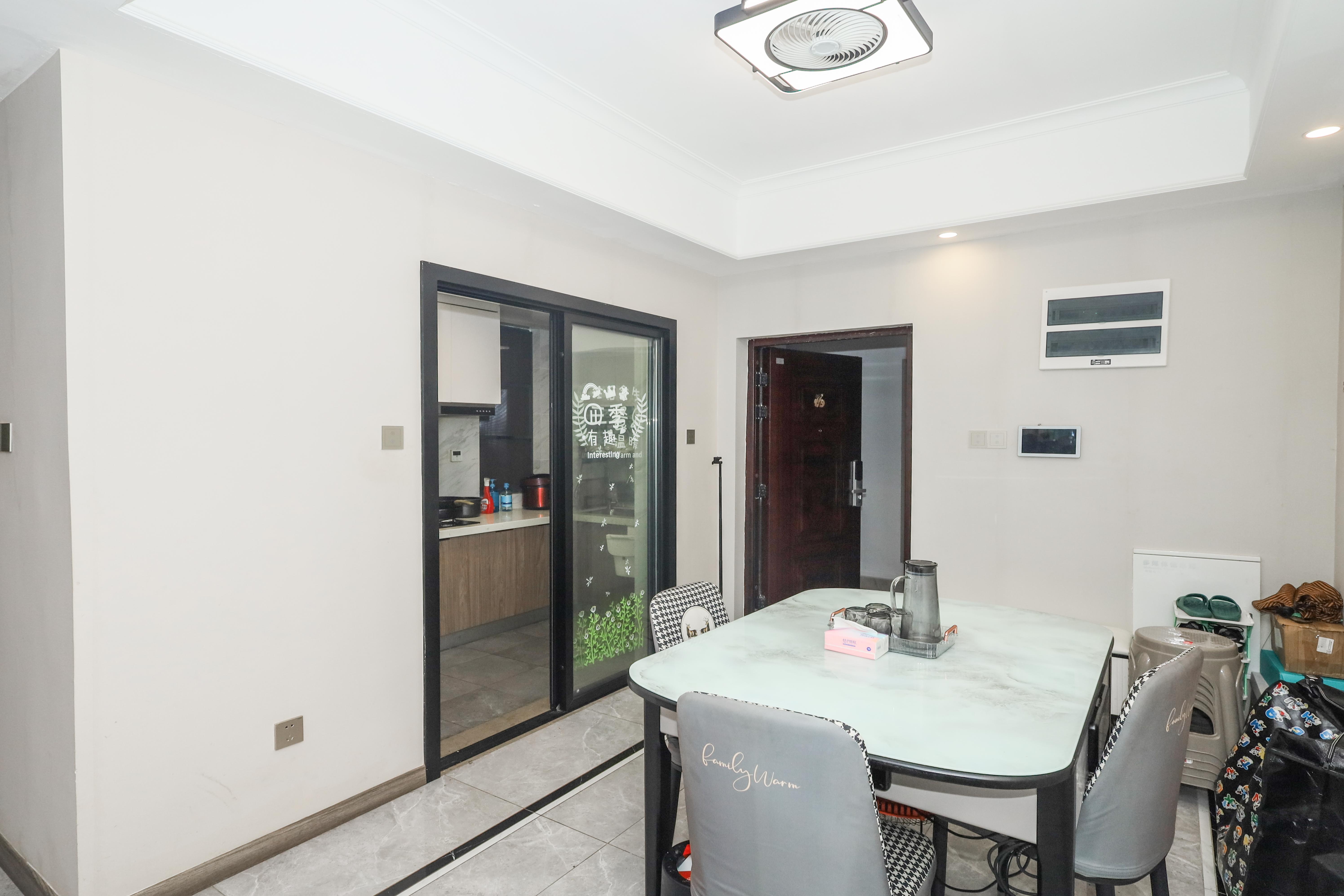 梦想新天地 3室2厅1卫 118.0万 梦想新天地 3室2厅1卫 118.0万客厅