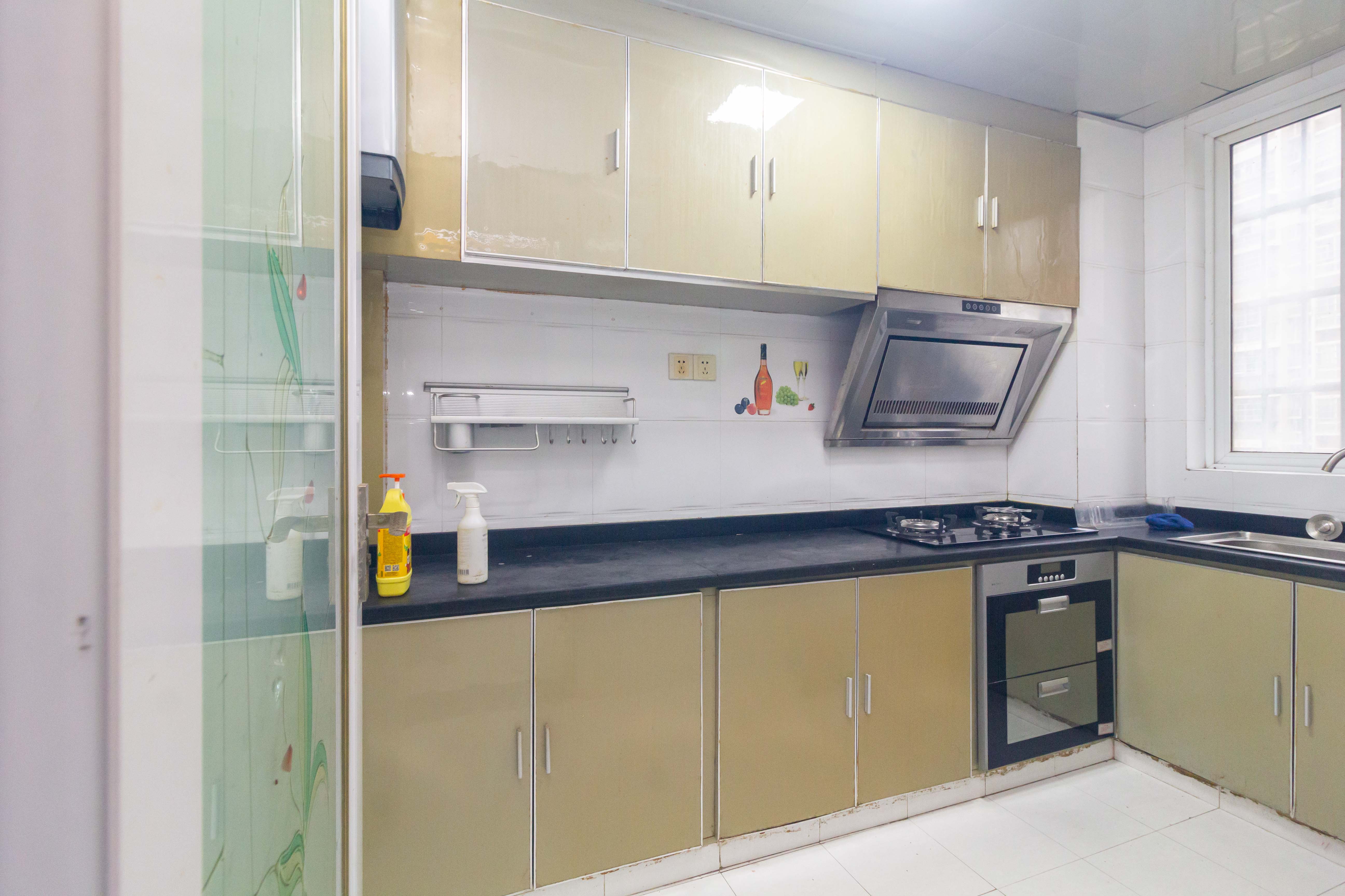 东业苹果社区 2室2厅1卫 50.9万 东业苹果社区 2室2厅1卫 50.9万厨房