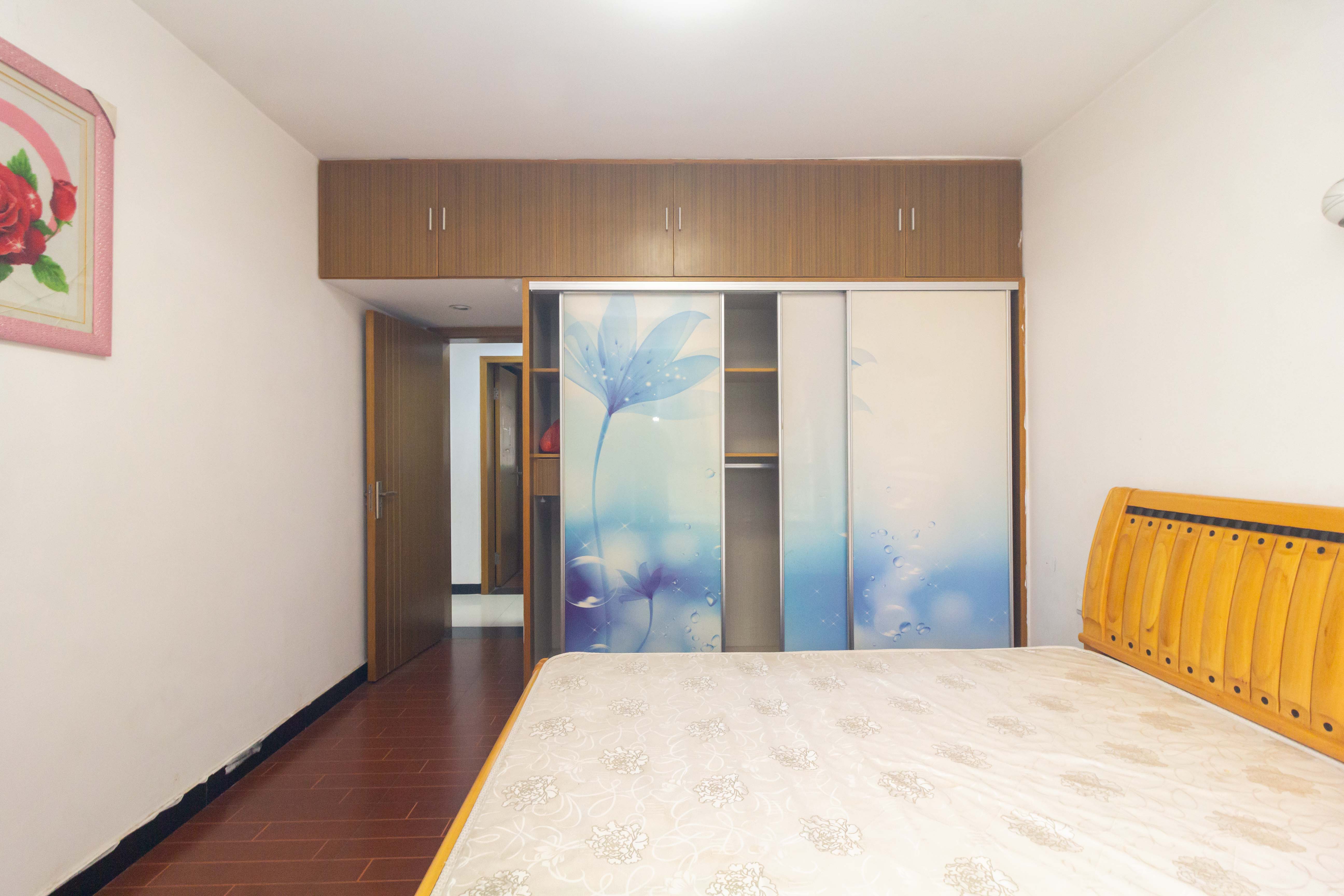 东业苹果社区 2室2厅1卫 50.9万 东业苹果社区 2室2厅1卫 50.9万卧室