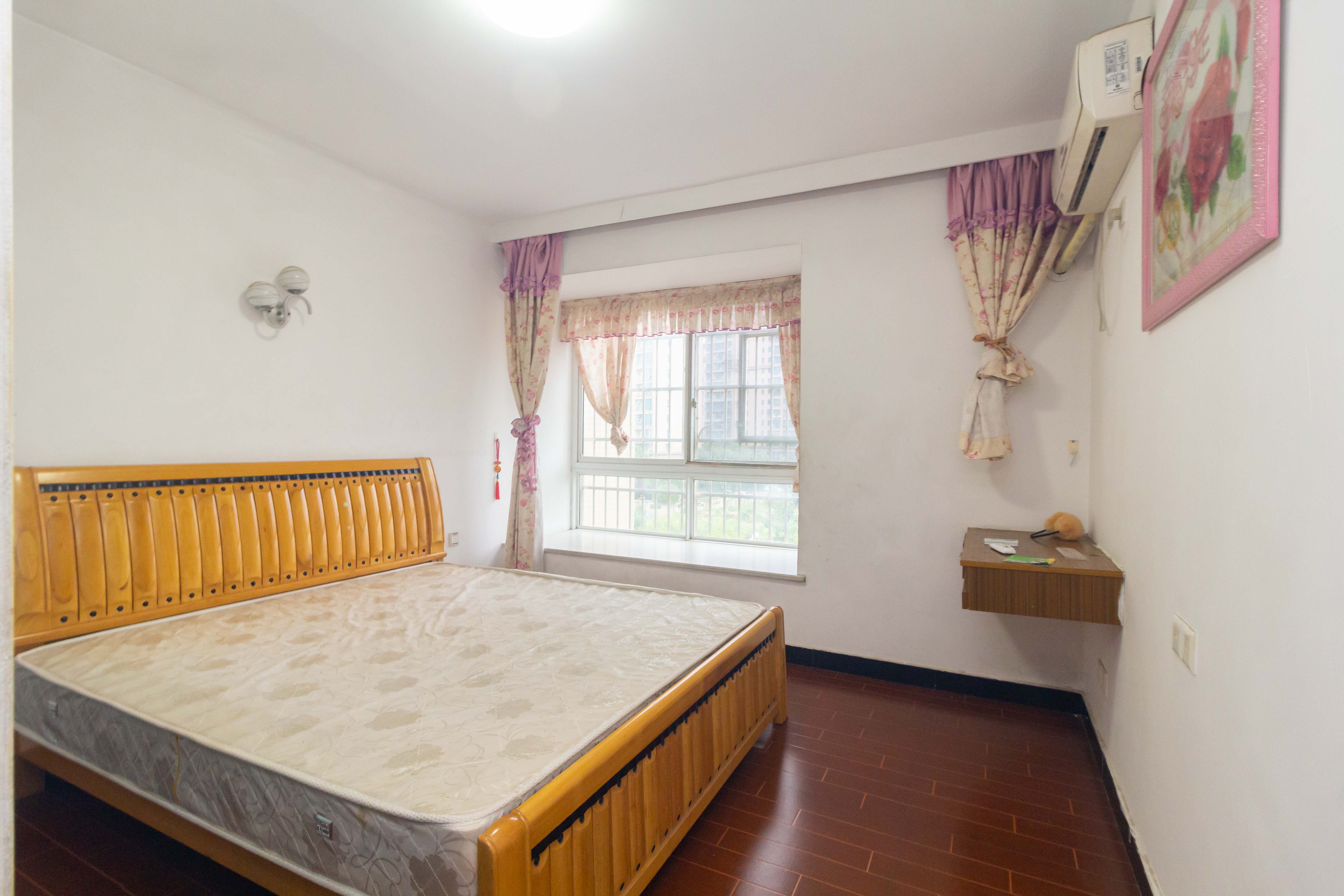 东业苹果社区 2室2厅1卫 50.9万 东业苹果社区 2室2厅1卫 50.9万卧室