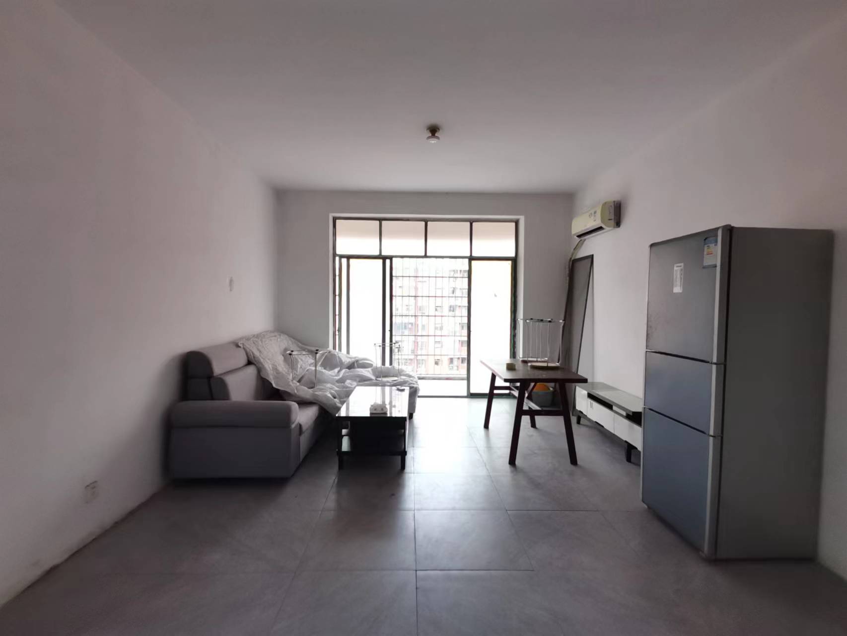 庐山恋 3室2厅1卫 73.0万 庐山恋 3室2厅1卫 73.0万室内图