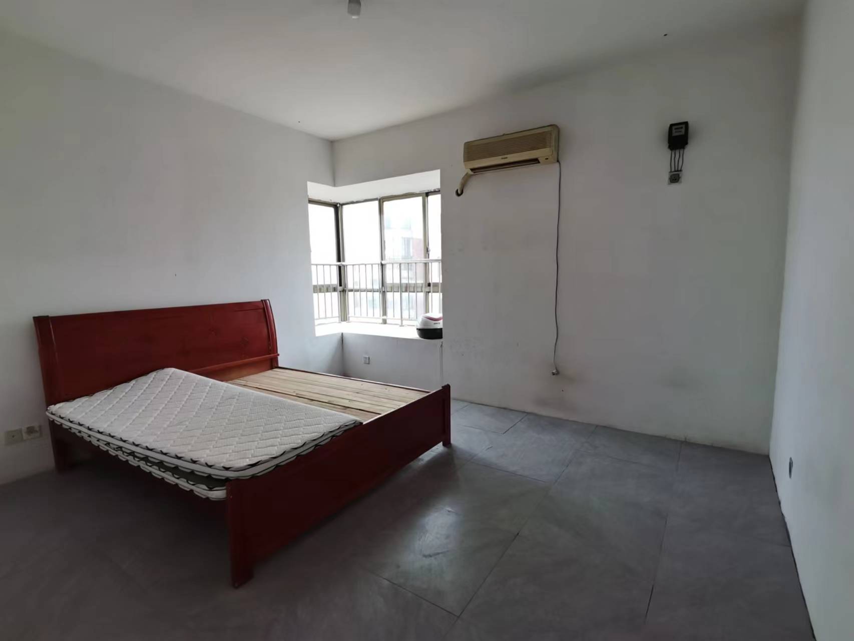 庐山恋 3室2厅1卫 73.0万 庐山恋 3室2厅1卫 73.0万室内图