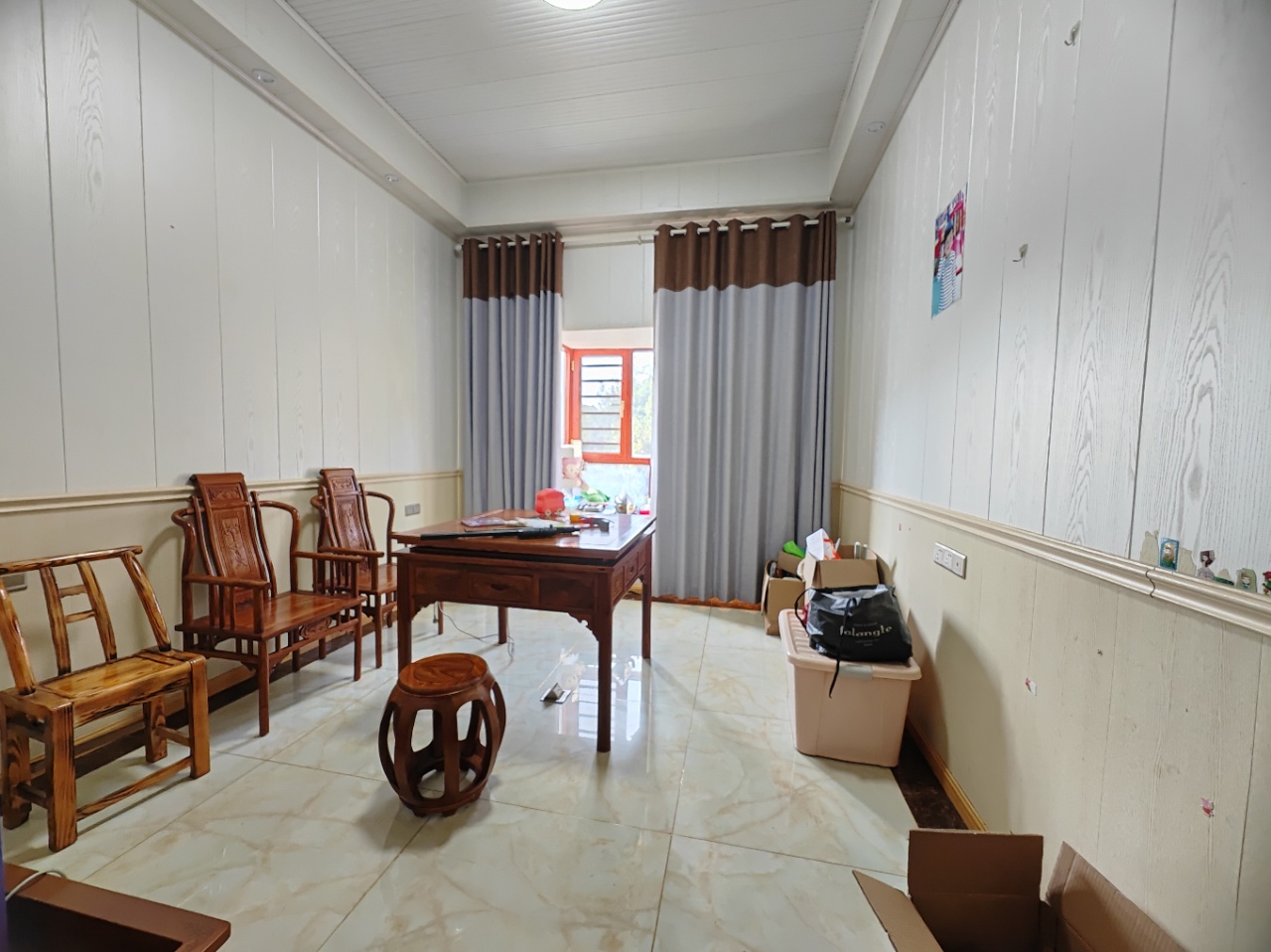 碧玉花园 5室0厅0卫 130.0万 碧玉花园 5室0厅0卫 130.0万室内图