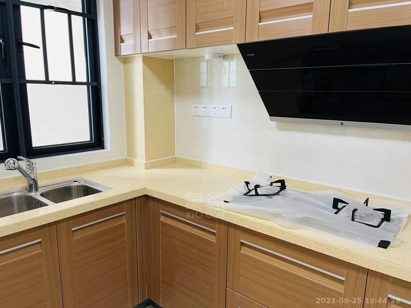 中建玥熙台  3室2厅2卫   2300.00元/月室内图
