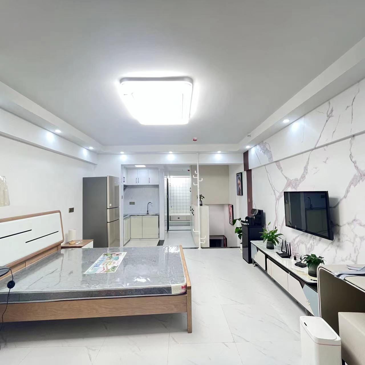 富力新天地三期  1室1厅1卫   1807.00元/月室内图