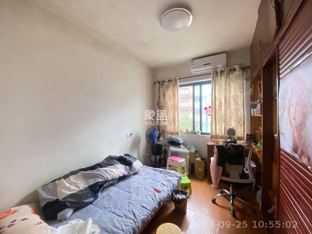 香山美境  2室2厅1卫   1500.00元/月室内图
