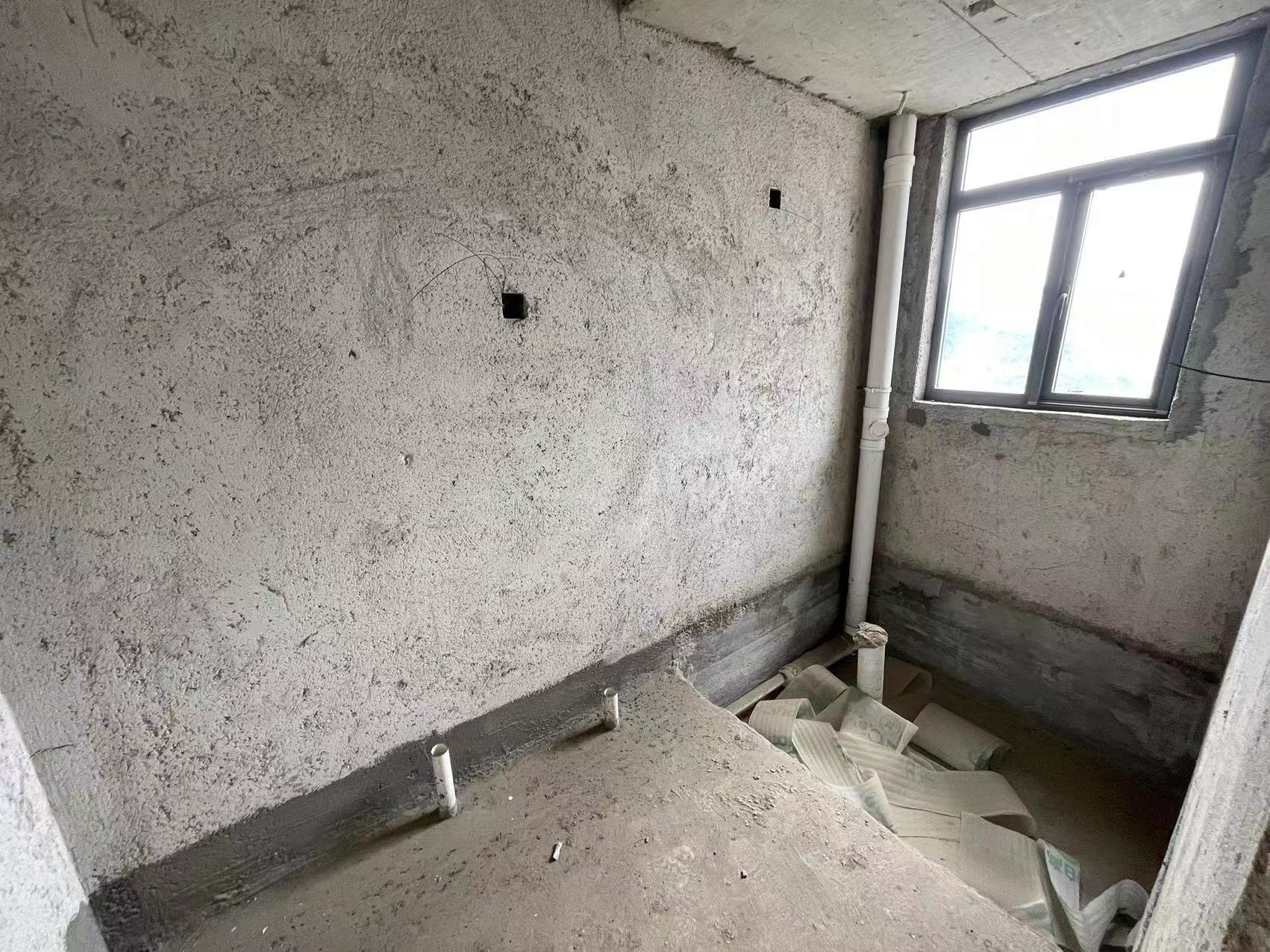 兴质苑住宅小区  4室2厅2卫   72.80万室内图