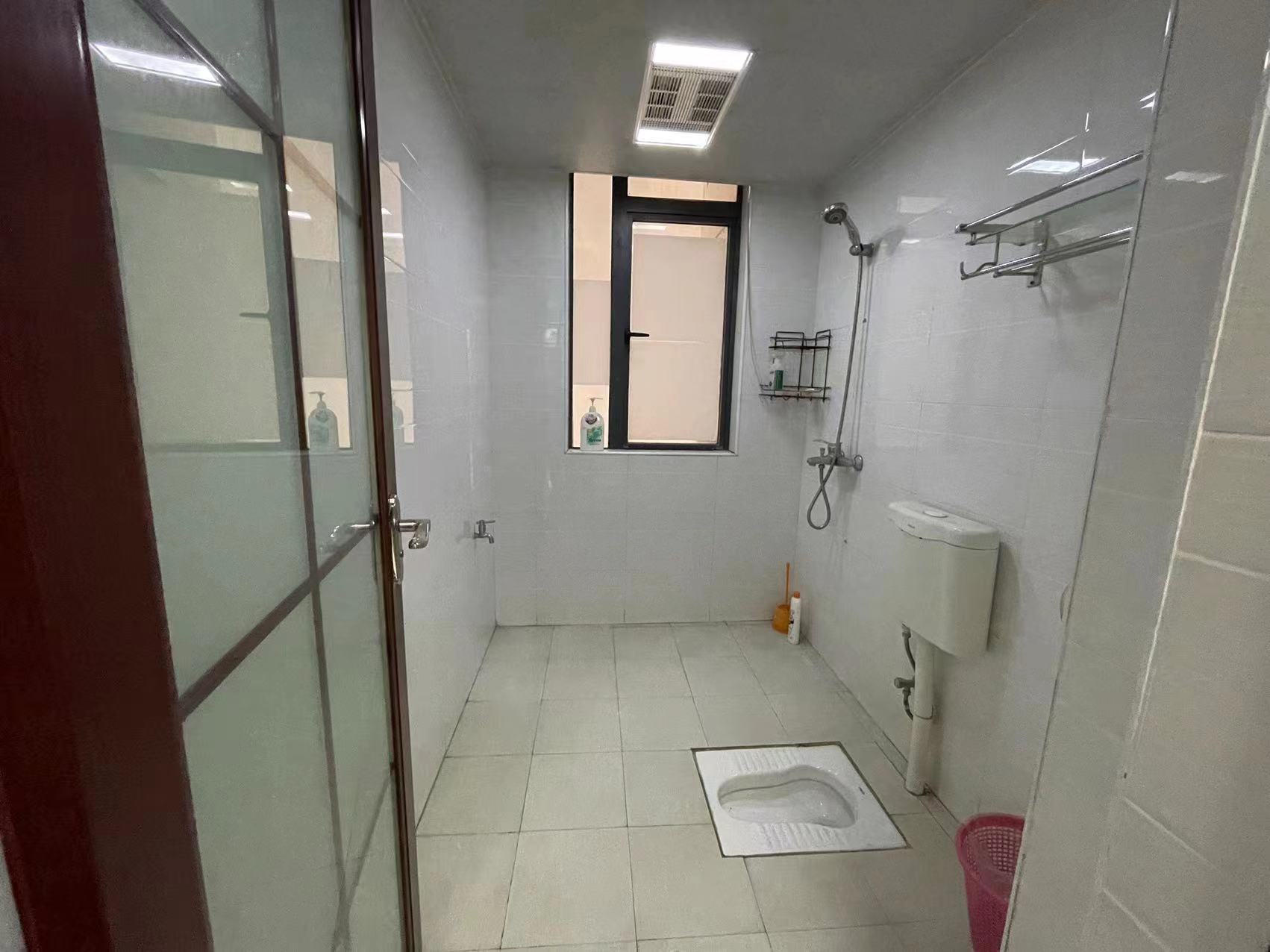 庐山春天二期曼城 4室2厅2卫 79.8万 庐山春天二期曼城 4室2厅2卫 79.8万室内图