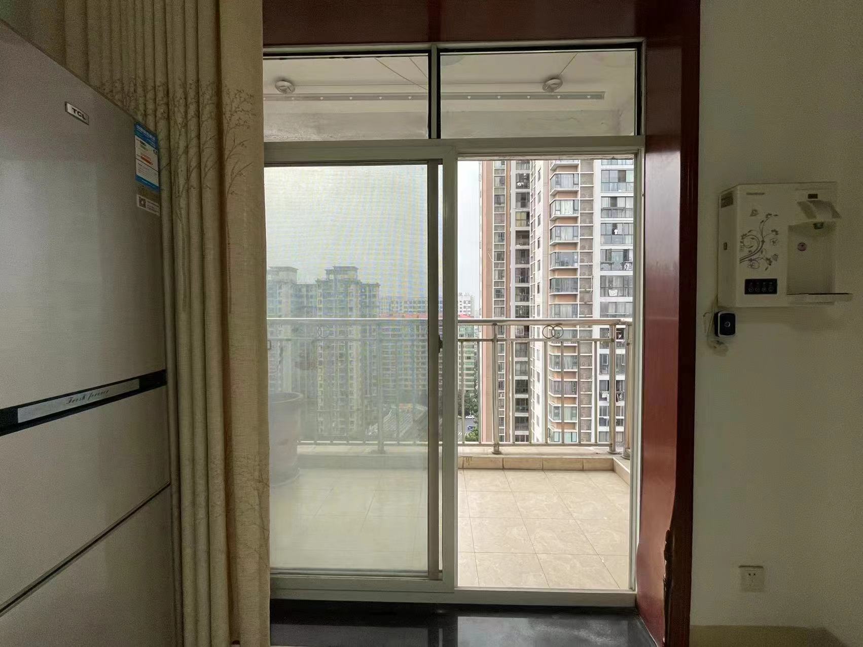 庐山春天二期曼城 4室2厅2卫 79.8万 庐山春天二期曼城 4室2厅2卫 79.8万室内图