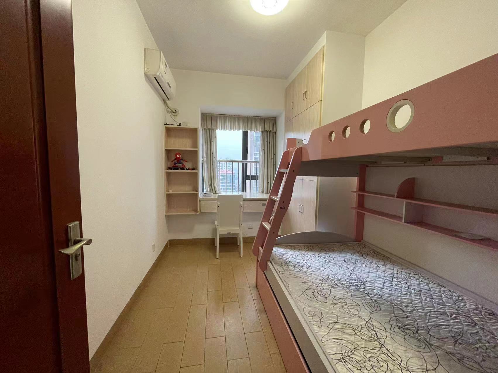 庐山春天二期曼城 4室2厅2卫 79.8万 庐山春天二期曼城 4室2厅2卫 79.8万室内图