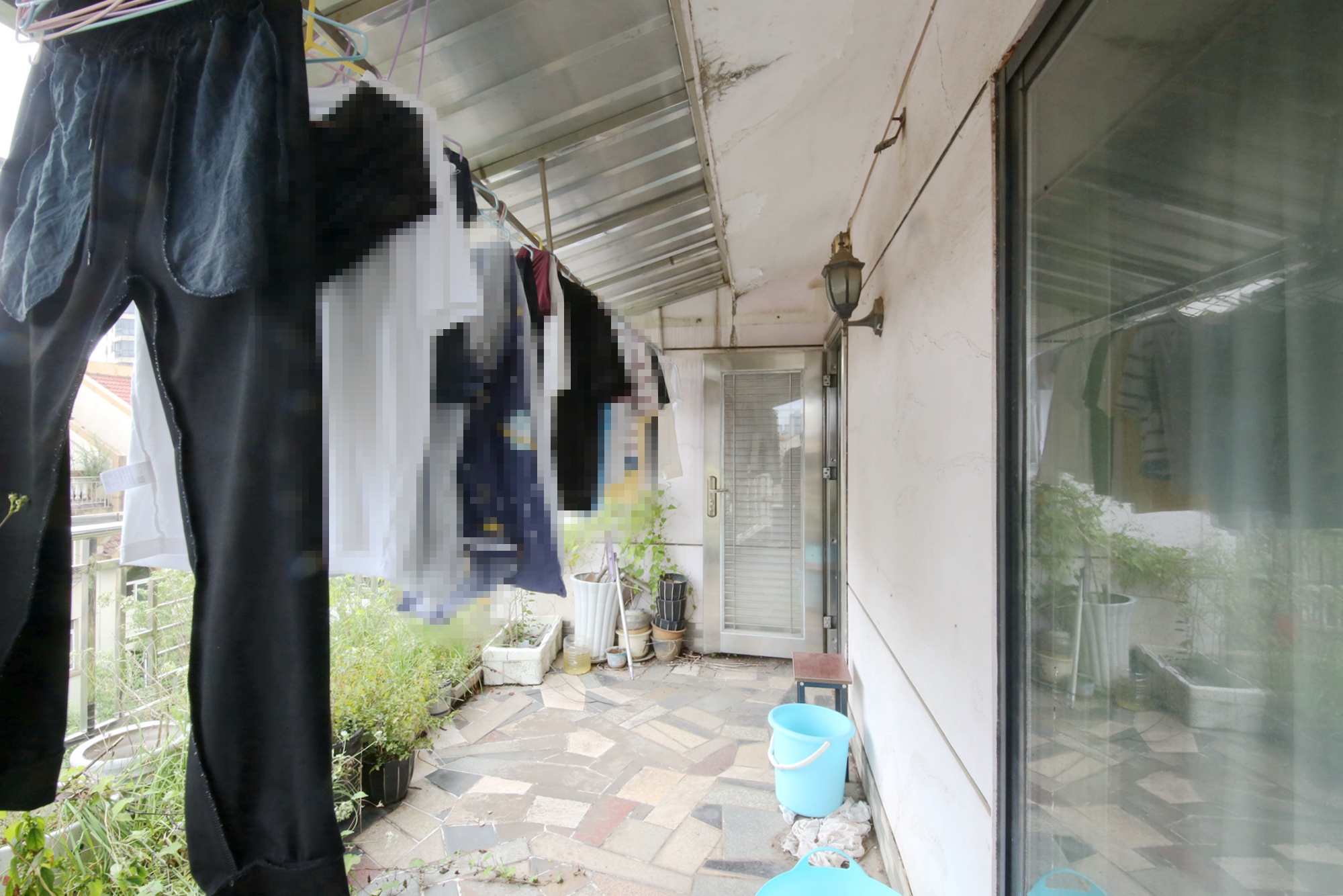 芙蓉苑  4室2厅2卫   108.00万阳台