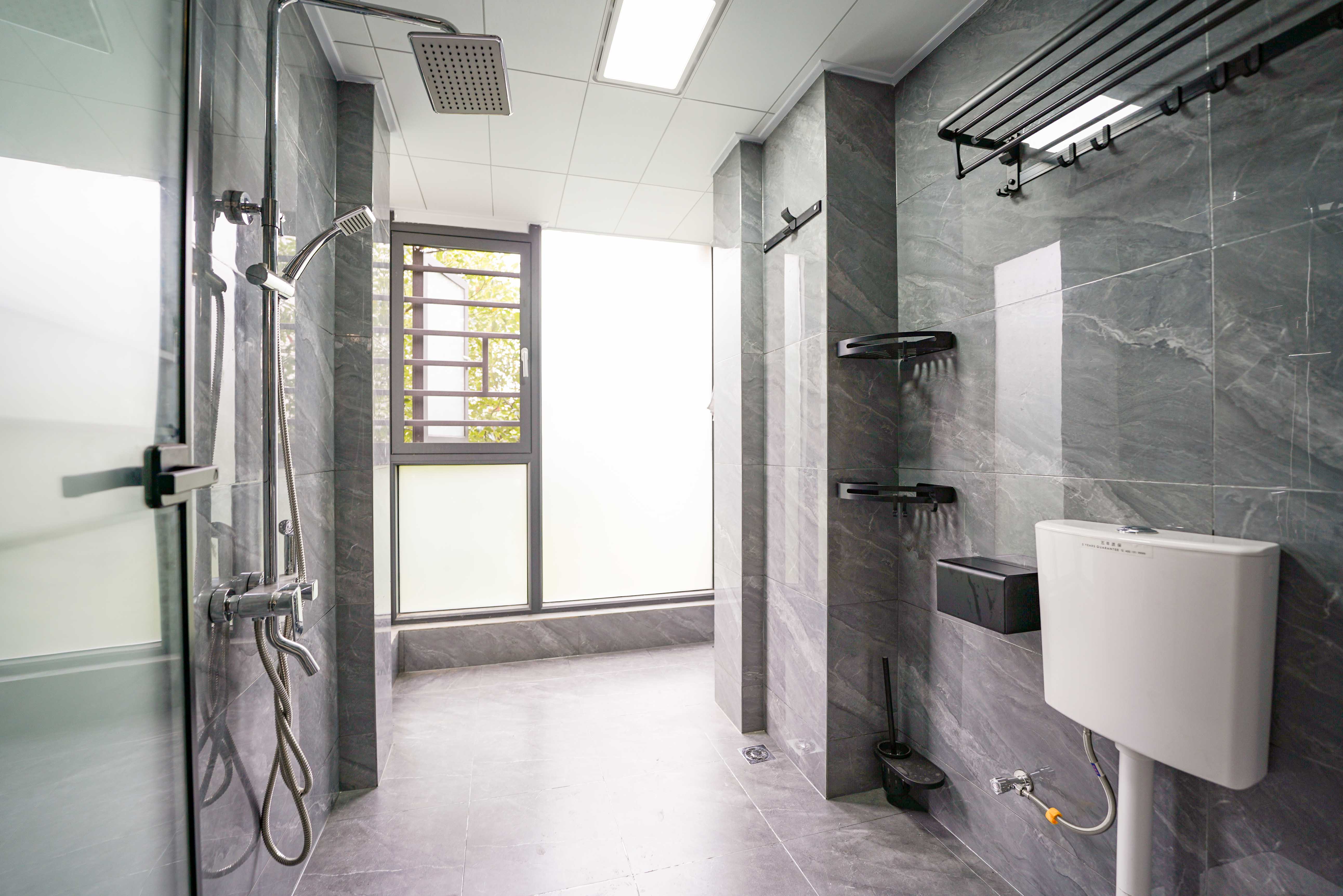 绿地新都会  3室2厅2卫    90.0万 绿地新都会  3室2厅2卫    90.0万卫生间