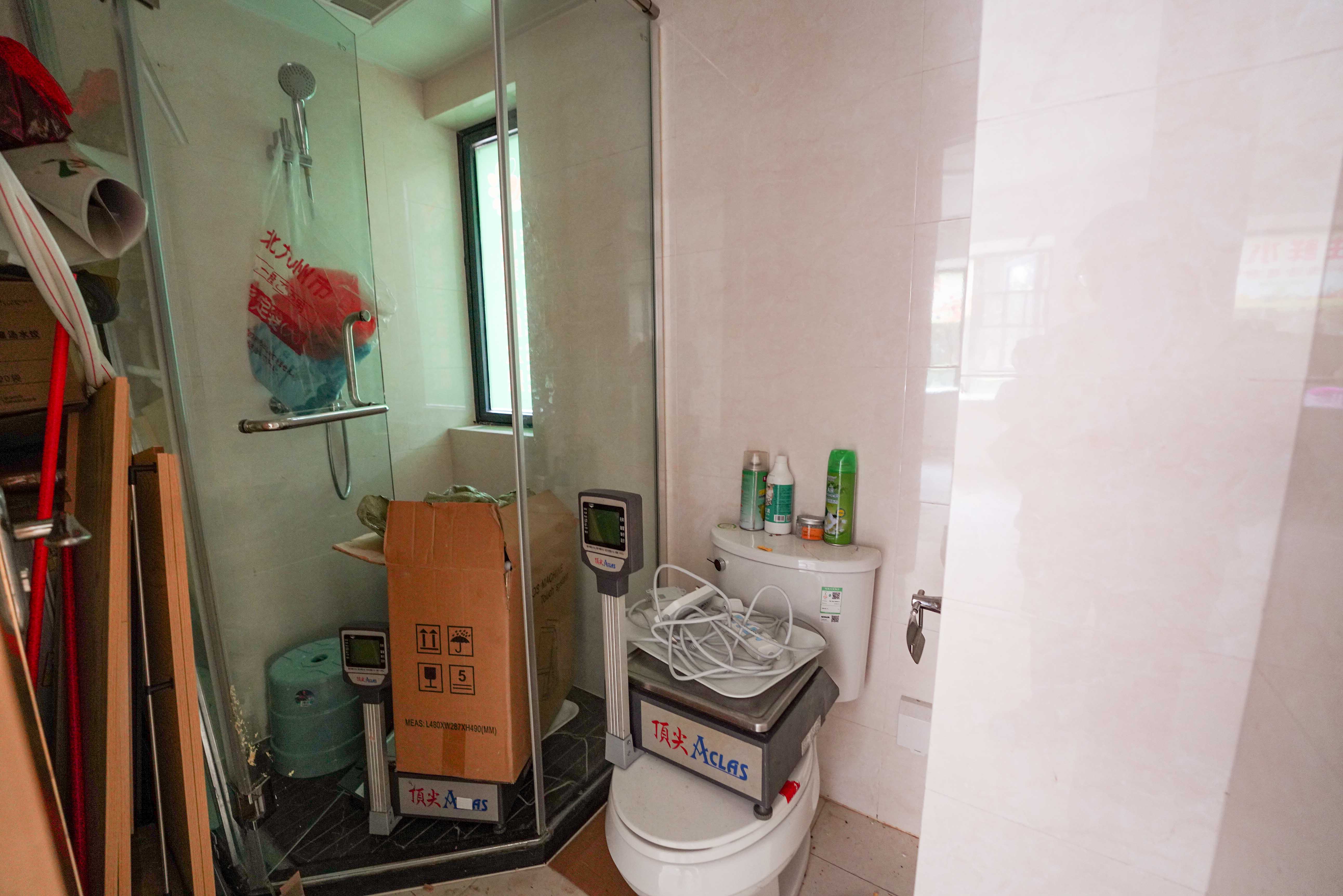 中建璟和城  4室2厅2卫   148.00万卫生间