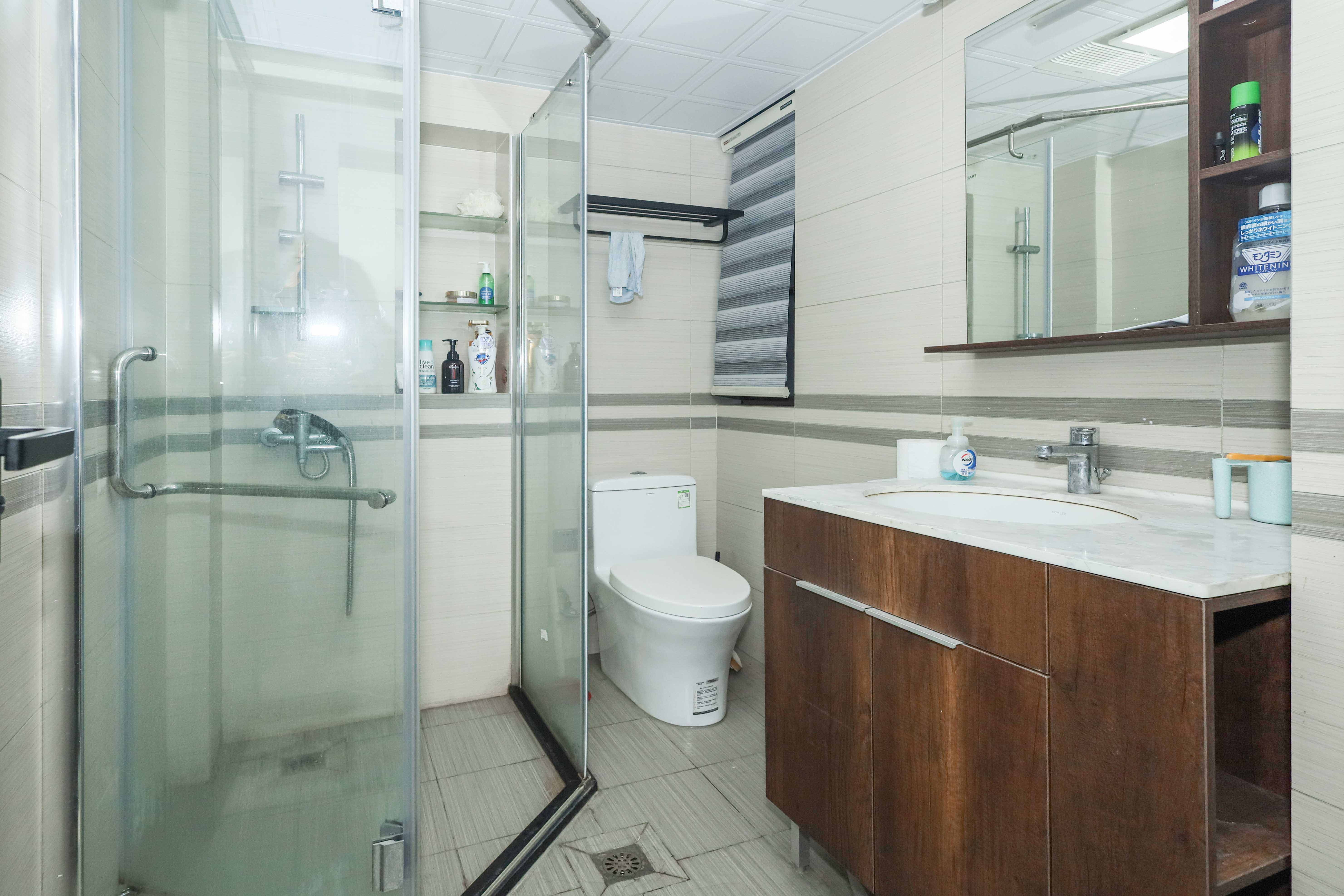 中冶中央公园  3室2厅2卫    151.8万卫生间