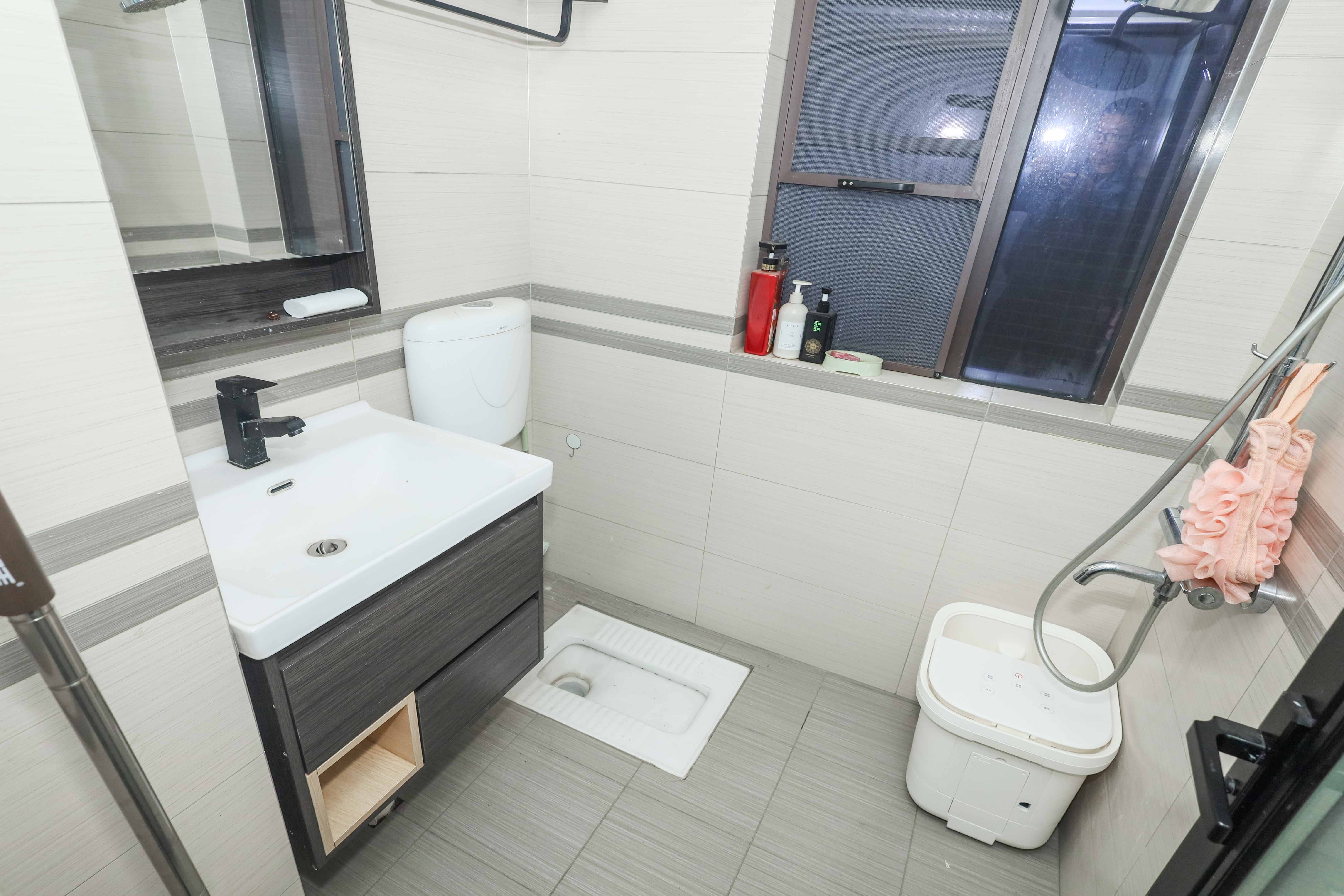 中冶中央公园  3室2厅2卫    151.8万卫生间