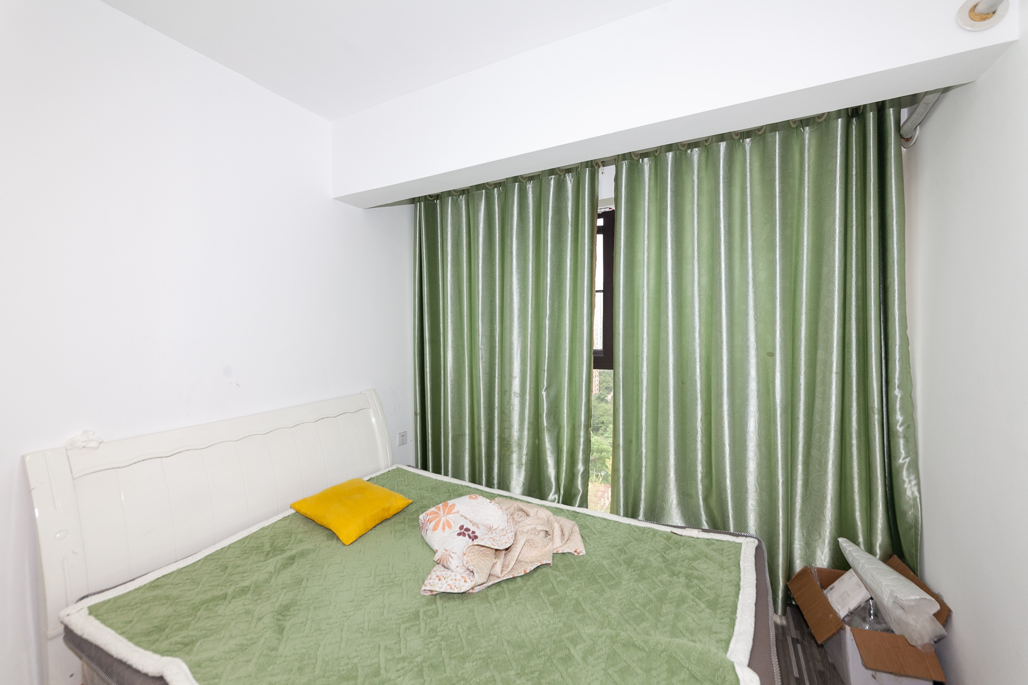 润和又一城 3室2厅1卫 75.0万 润和又一城 3室2厅1卫 75.0万卧室