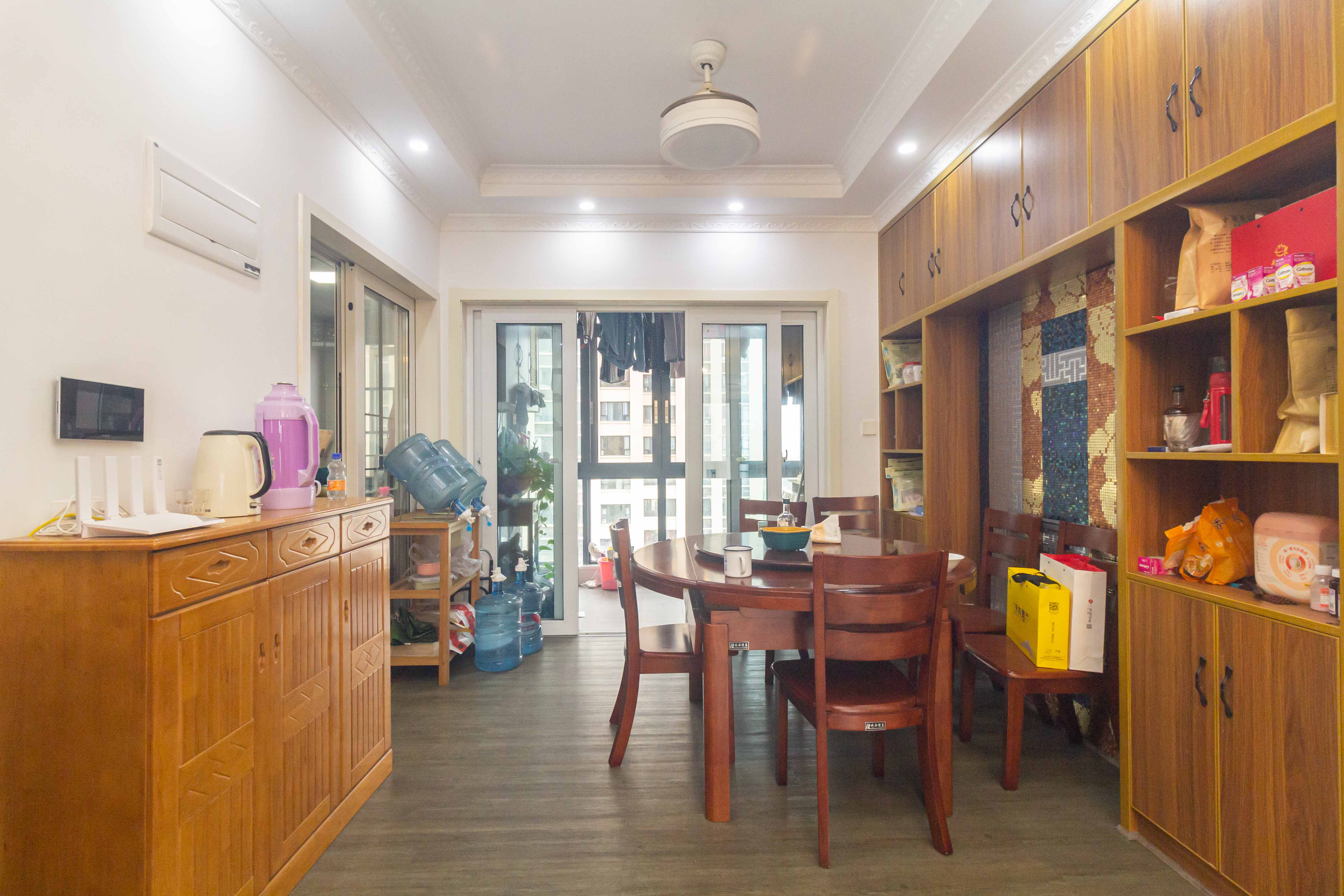 金科天悦(金科美邻汇) 4室2厅1卫 95.8万 金科天悦(金科美邻汇) 4室2厅1卫 95.8万客厅