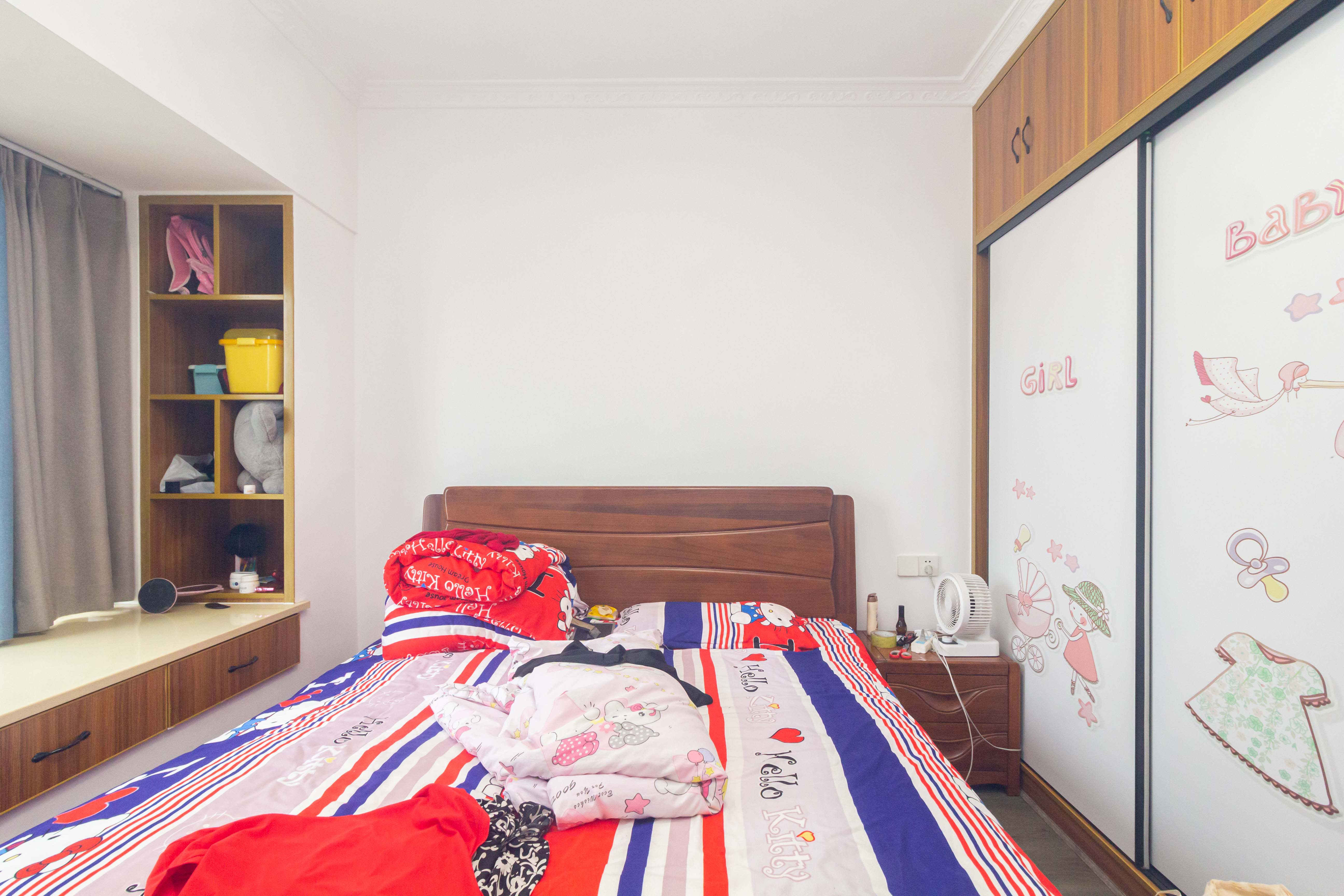 金科天悦(金科美邻汇) 4室2厅1卫 95.8万 金科天悦(金科美邻汇) 4室2厅1卫 95.8万卧室