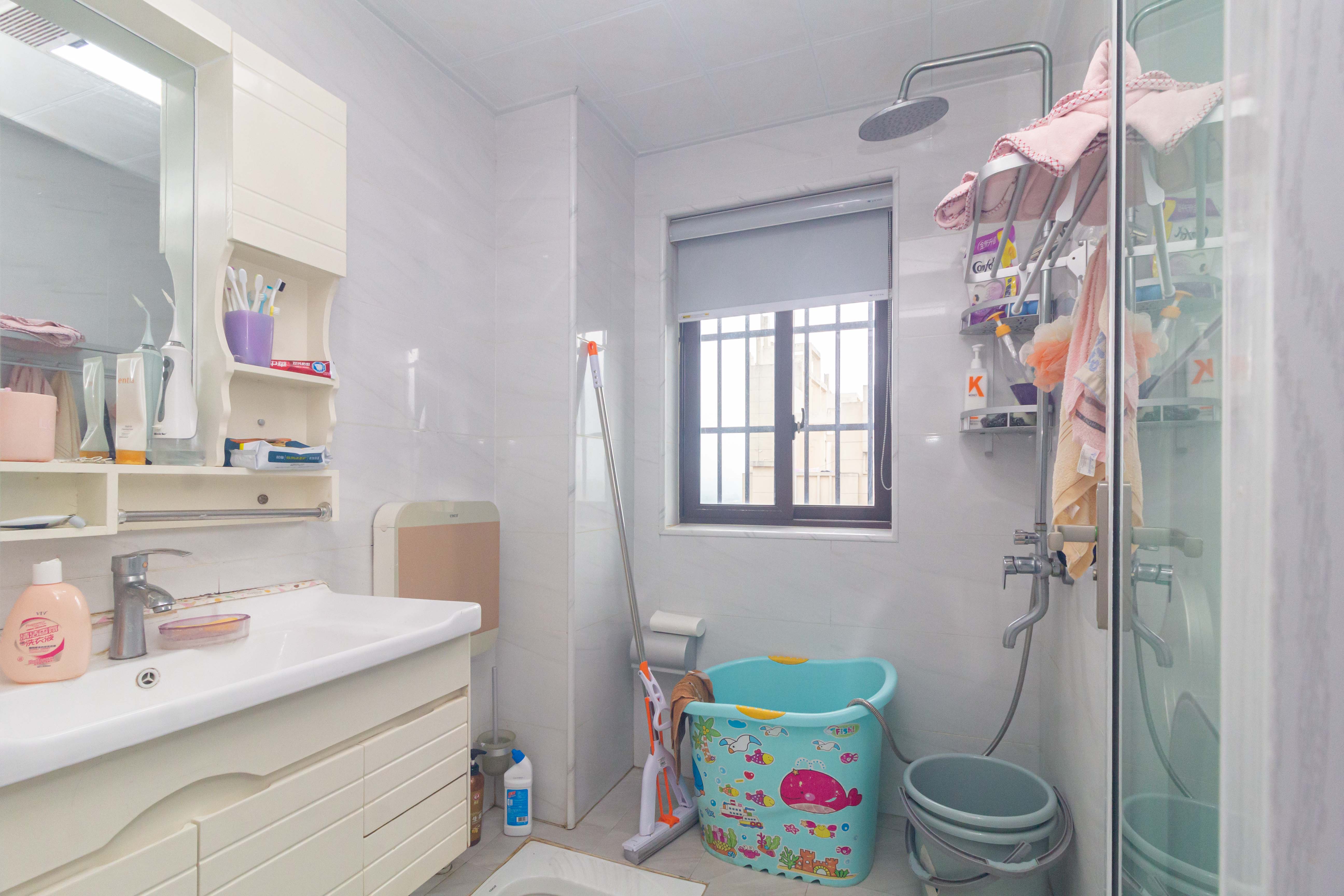 东方美地  4室2厅1卫    93.8万 东方美地  4室2厅1卫    93.8万卫生间