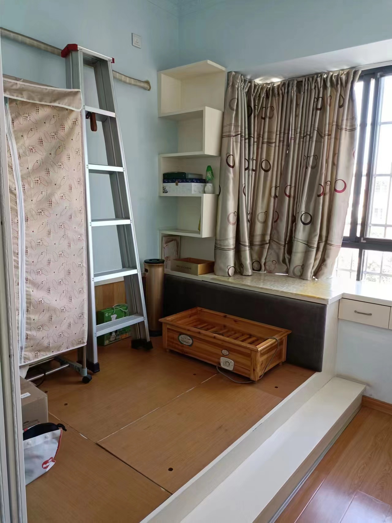 理工学院  3室2厅1卫   45.00万客厅
