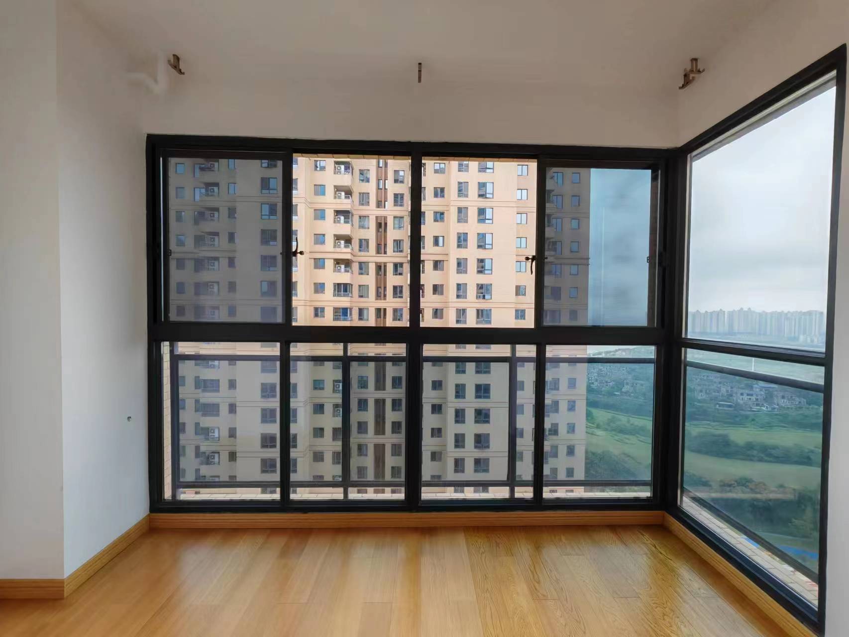 晋合湘水湾四期 2室2厅1卫 68.0万 晋合湘水湾四期 2室2厅1卫 68.0万室内图