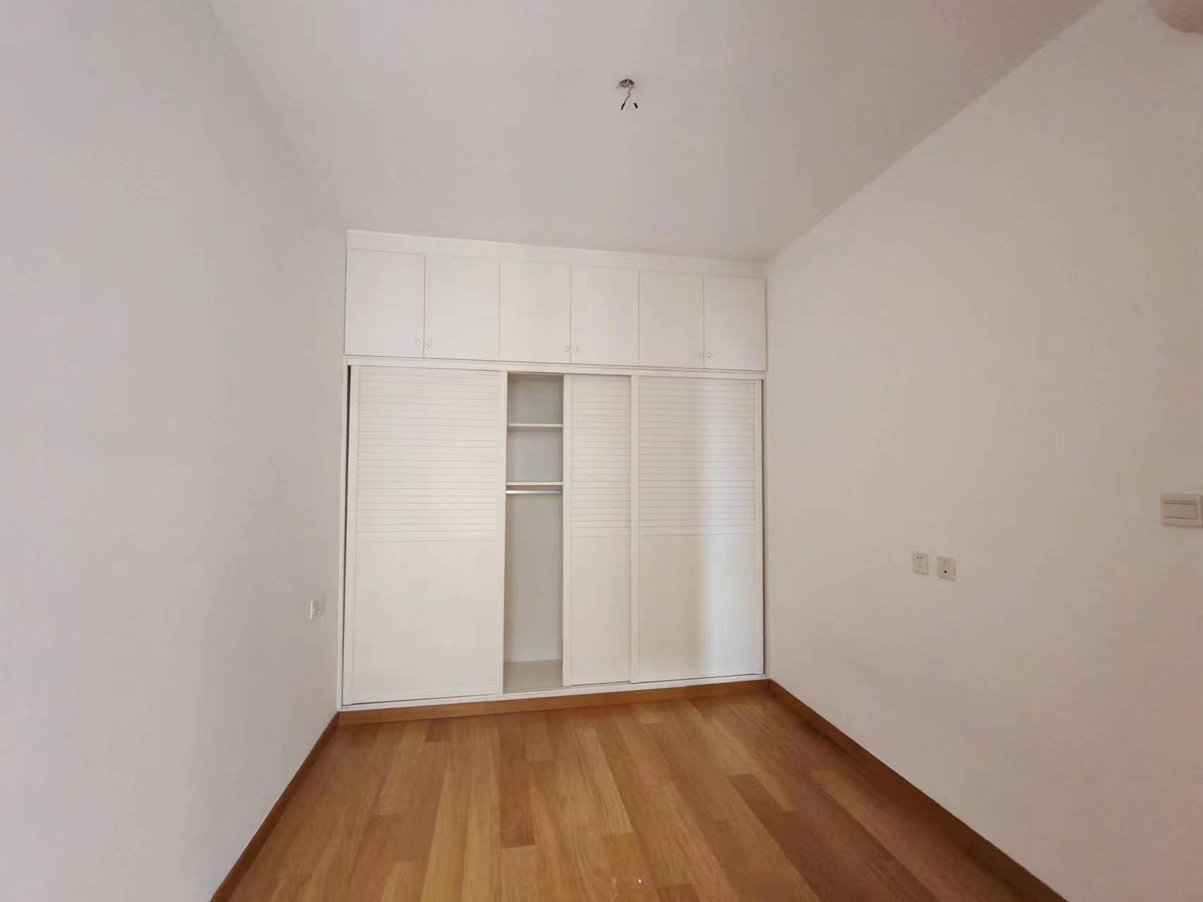 晋合湘水湾四期 2室2厅1卫 68.0万 晋合湘水湾四期 2室2厅1卫 68.0万室内图