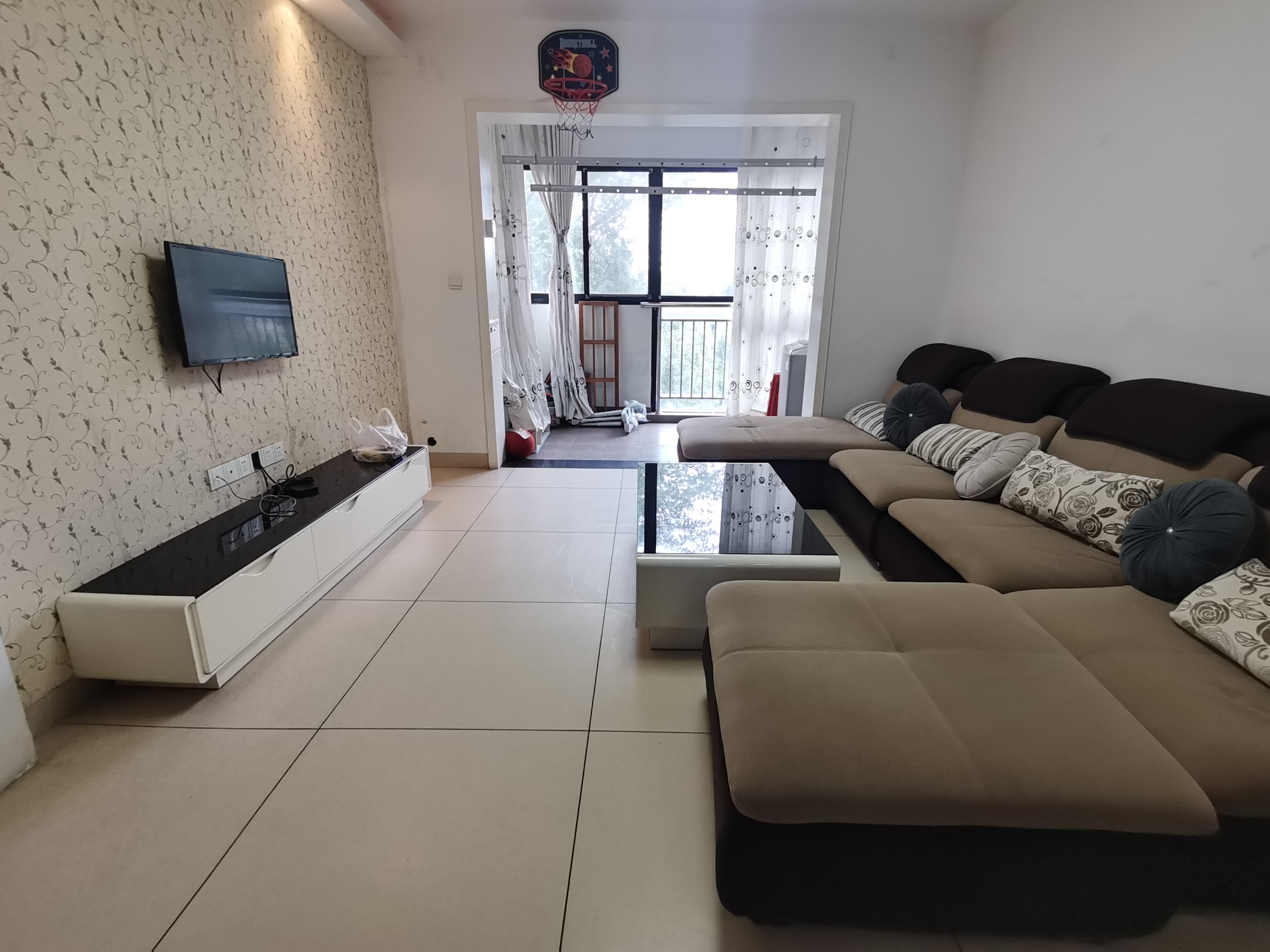 莱茵小镇  2室2厅1卫    38.0万 莱茵小镇  2室2厅1卫    38.0万室内图