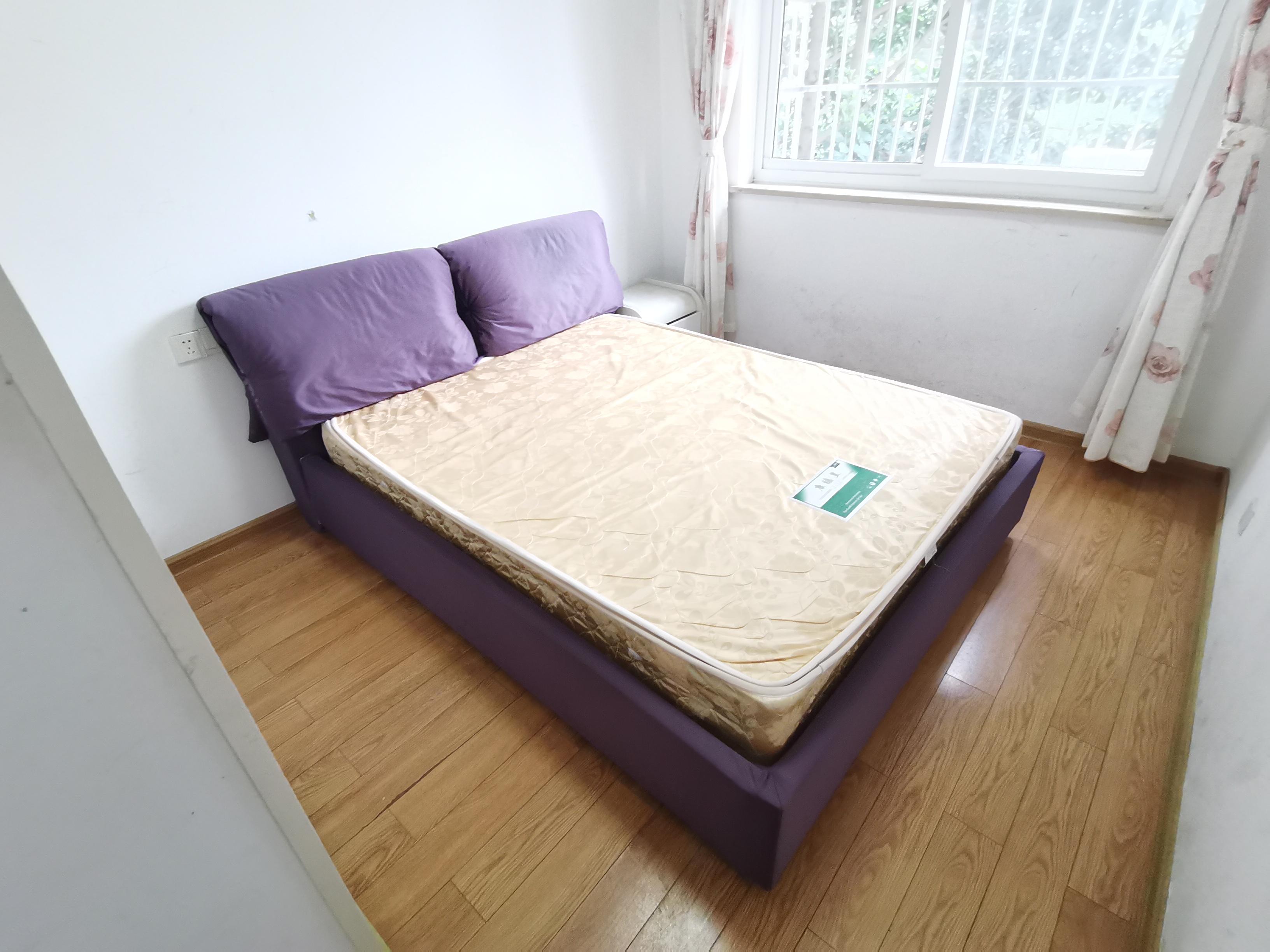 莱茵小镇  2室2厅1卫    38.0万 莱茵小镇  2室2厅1卫    38.0万室内图