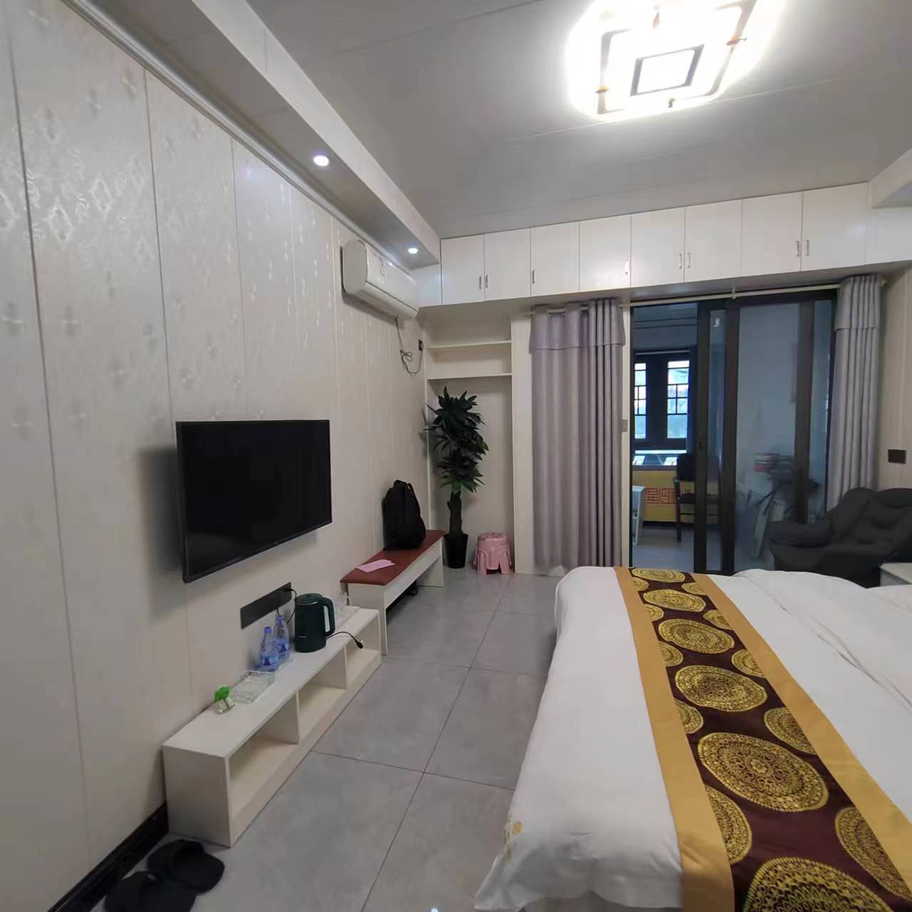 恒大绿洲  1室1厅1卫   1300.00元/月室内图