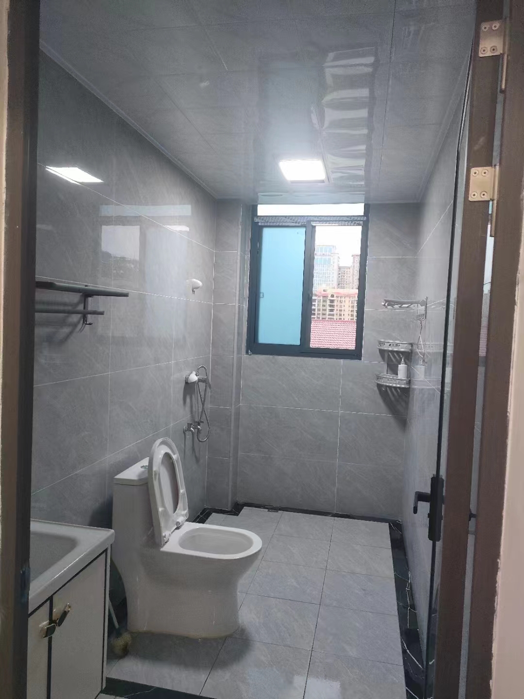 南垅社区(A区) 3室2厅1卫 1600.00元/月 南垅社区(A区) 3室2厅1卫 1600.00元/月室内图