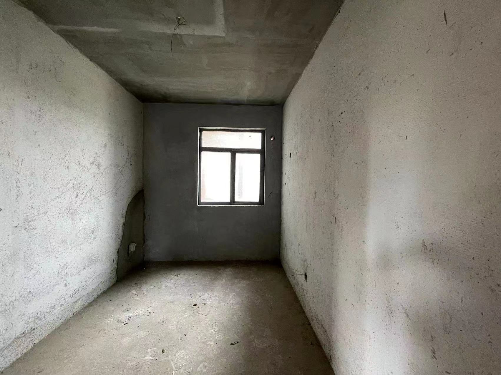 兴质苑住宅小区  4室2厅2卫   102.80万室内图
