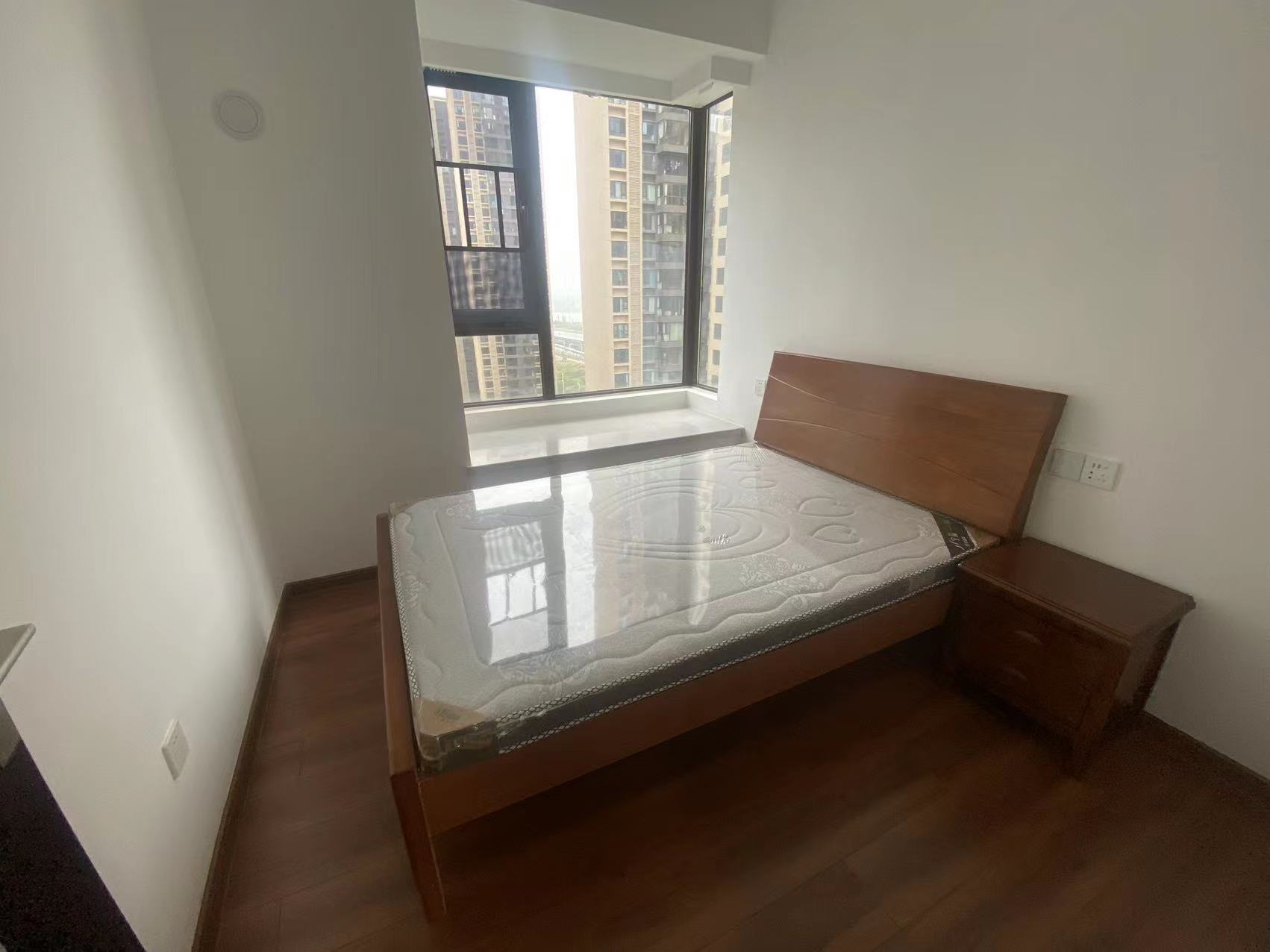 蓝溪谷  4室2厅2卫    90.0万 蓝溪谷  4室2厅2卫    90.0万室内图