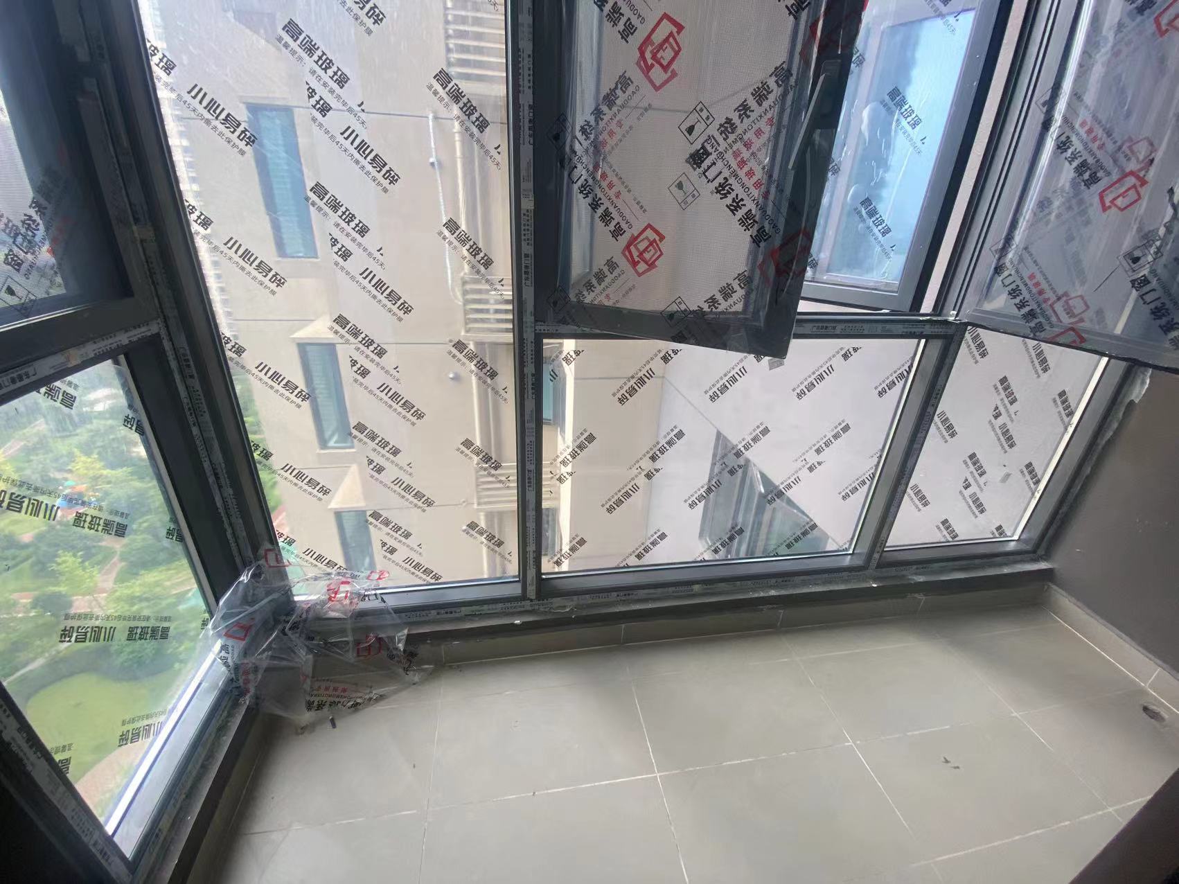 蓝溪谷  4室2厅2卫    90.0万 蓝溪谷  4室2厅2卫    90.0万室内图