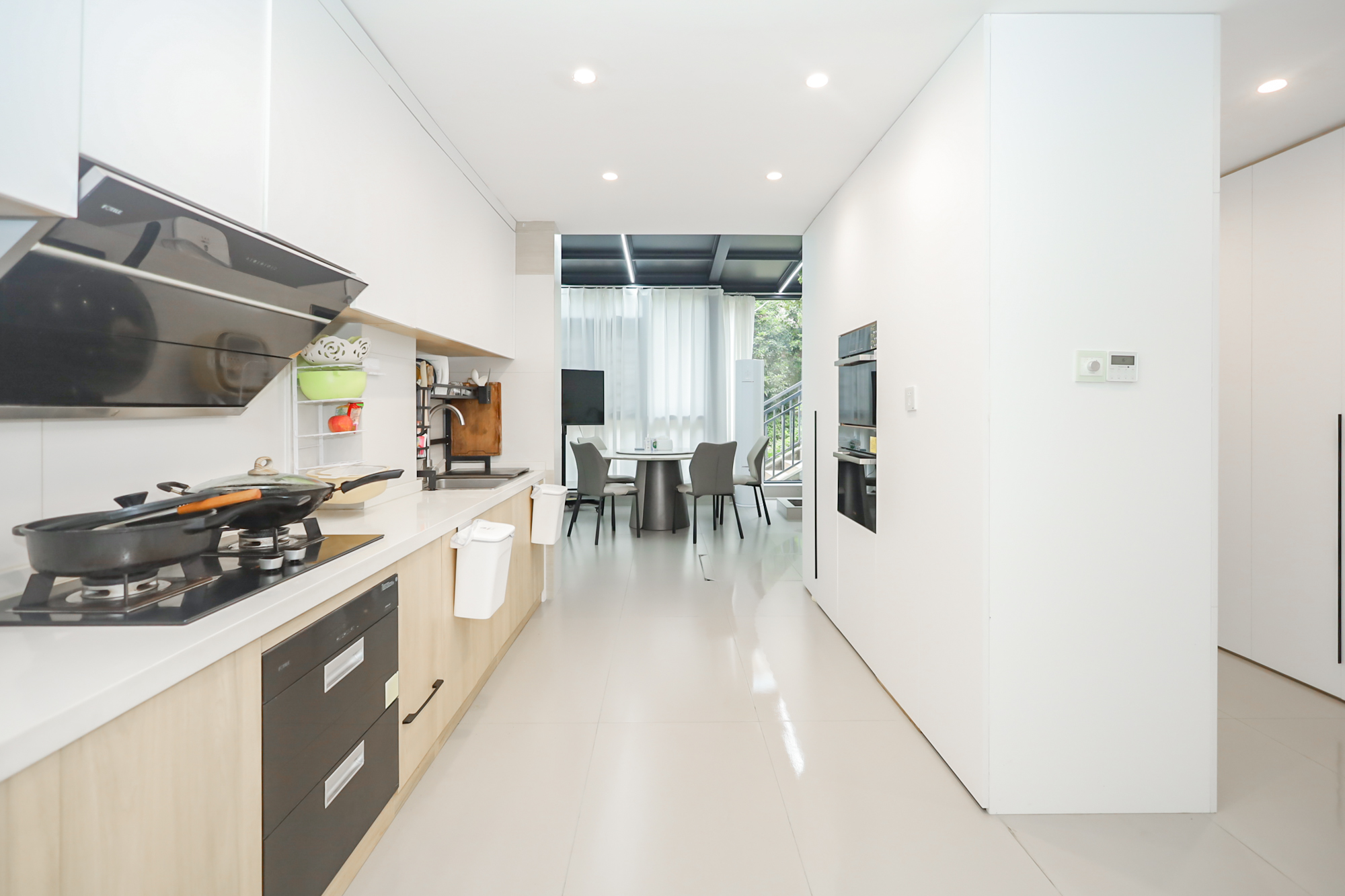 天麓尚层  5室2厅2卫    278.0万厨房