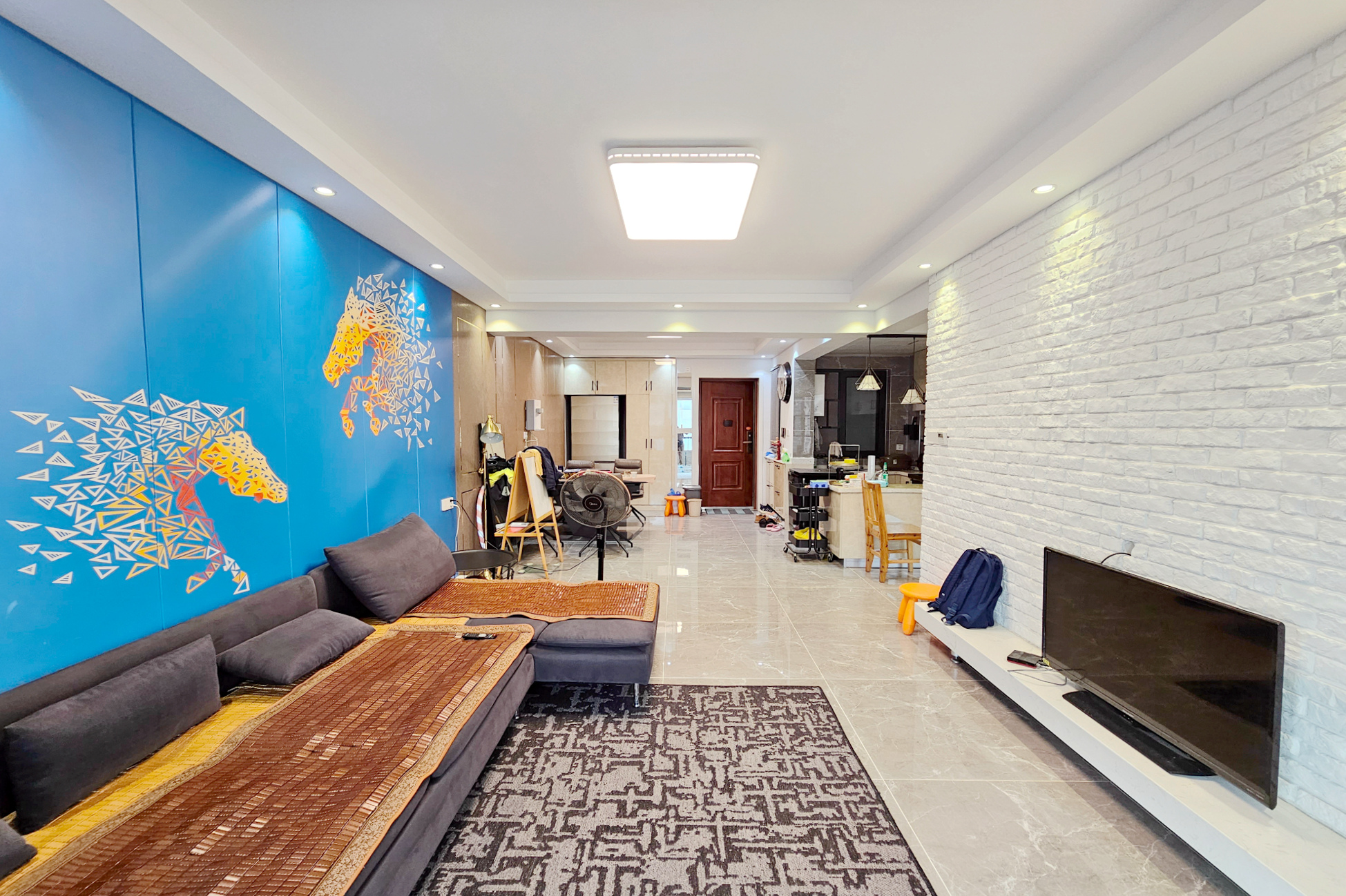 明昇壹城（明昇时代广场）一期  3室2厅1卫    159.0万客厅