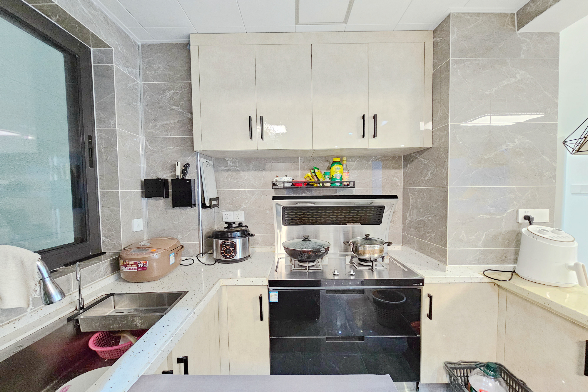 明昇壹城（明昇时代广场）一期  3室2厅1卫    159.0万其他