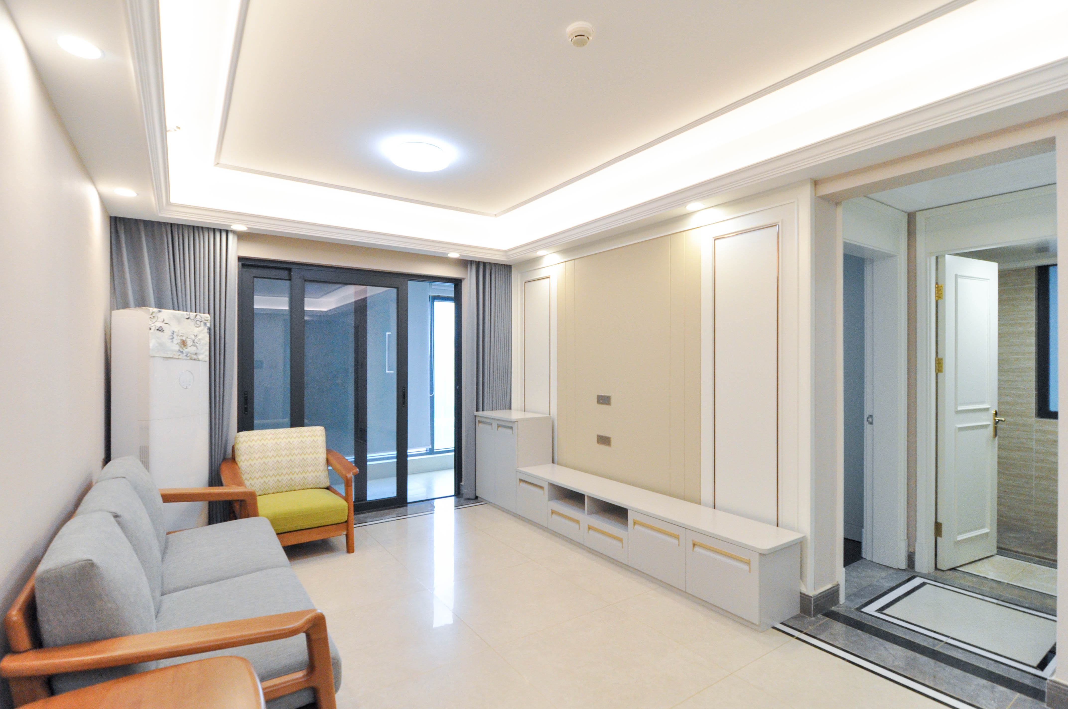 中海梅溪湖壹号  3室2厅2卫    252.0万客厅