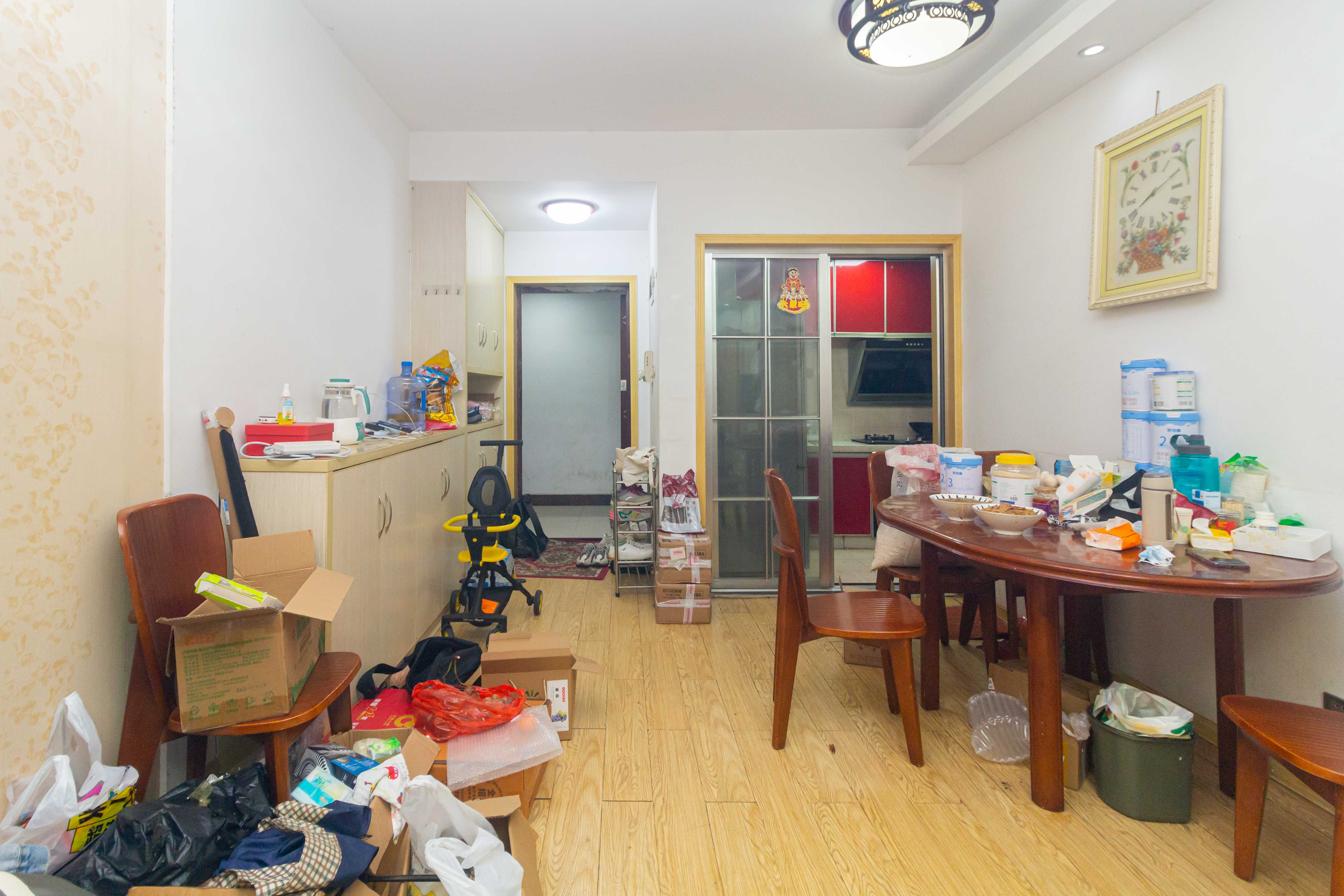 旭辉华庭 2室2厅1卫 50.8万 旭辉华庭 2室2厅1卫 50.8万客厅