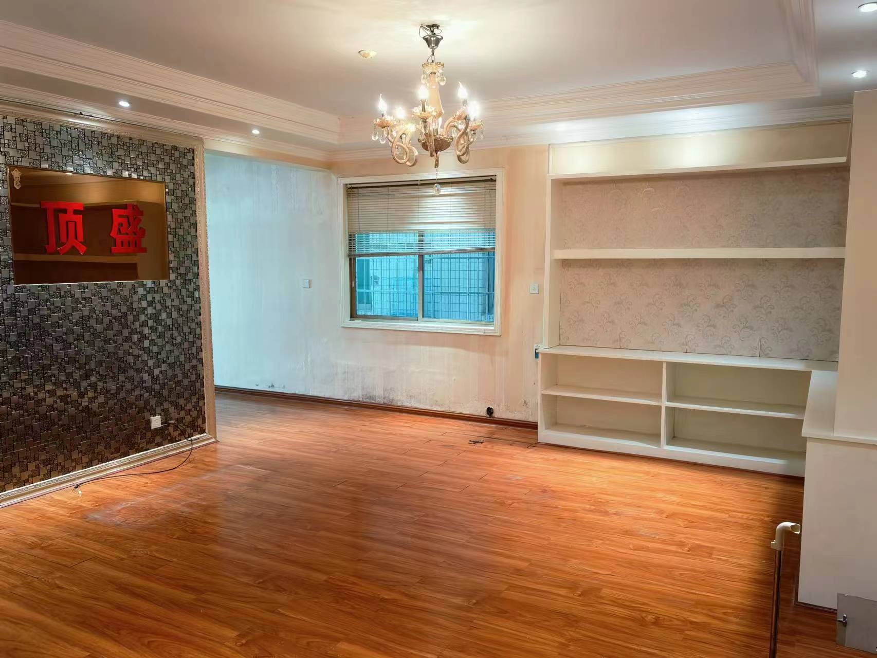 进步亚泰 2室2厅1卫 1000.00元/月 进步亚泰 2室2厅1卫 1000.00元/月室内图